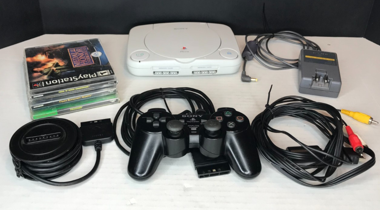 Sony PlayStation One – Slim PS1 Console Bundle – Tested! w/ 3 Games, Controller