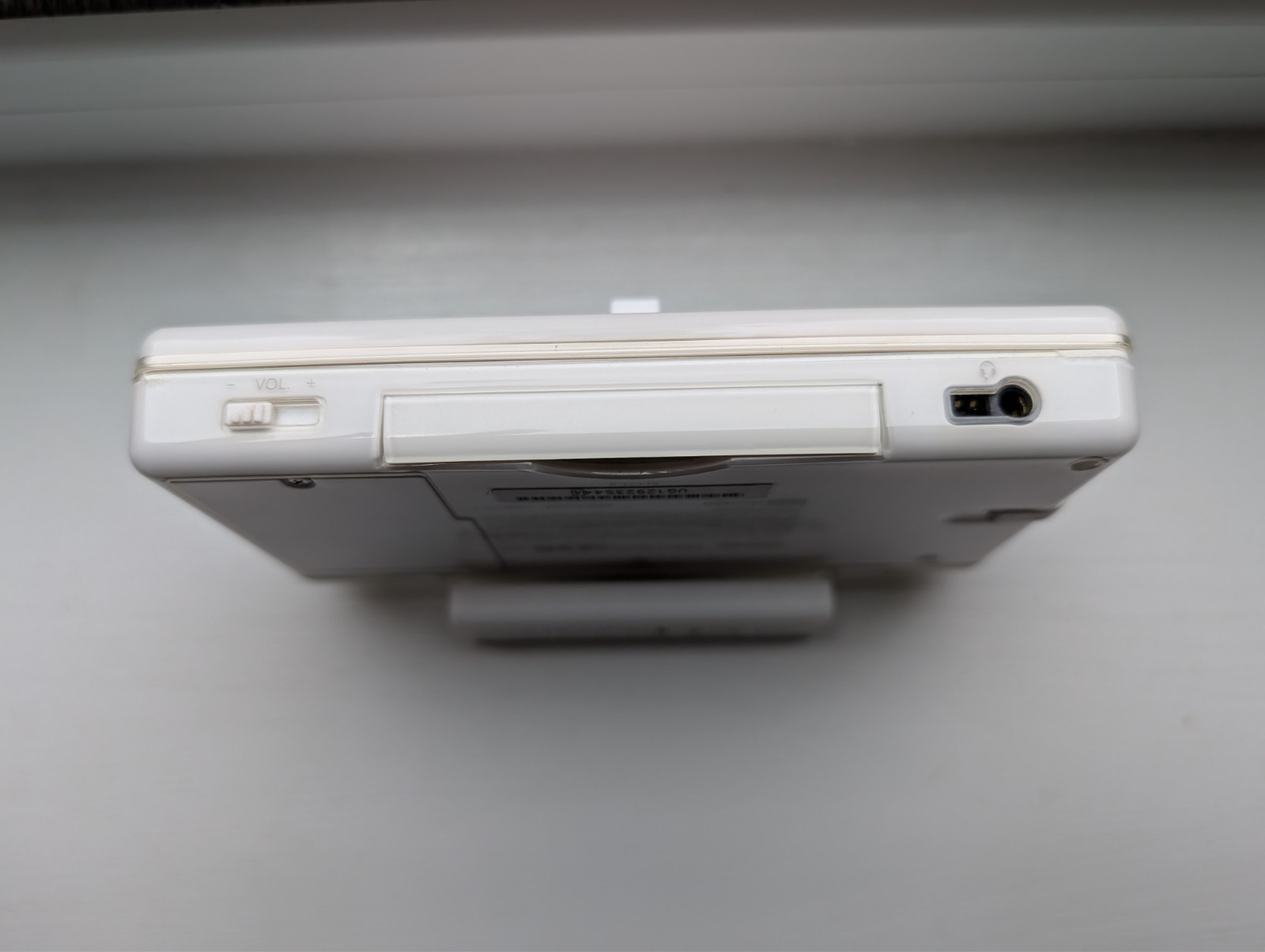 Nintendo DS Lite Handheld Console Polar White w/ slot cover + stylus – TESTED