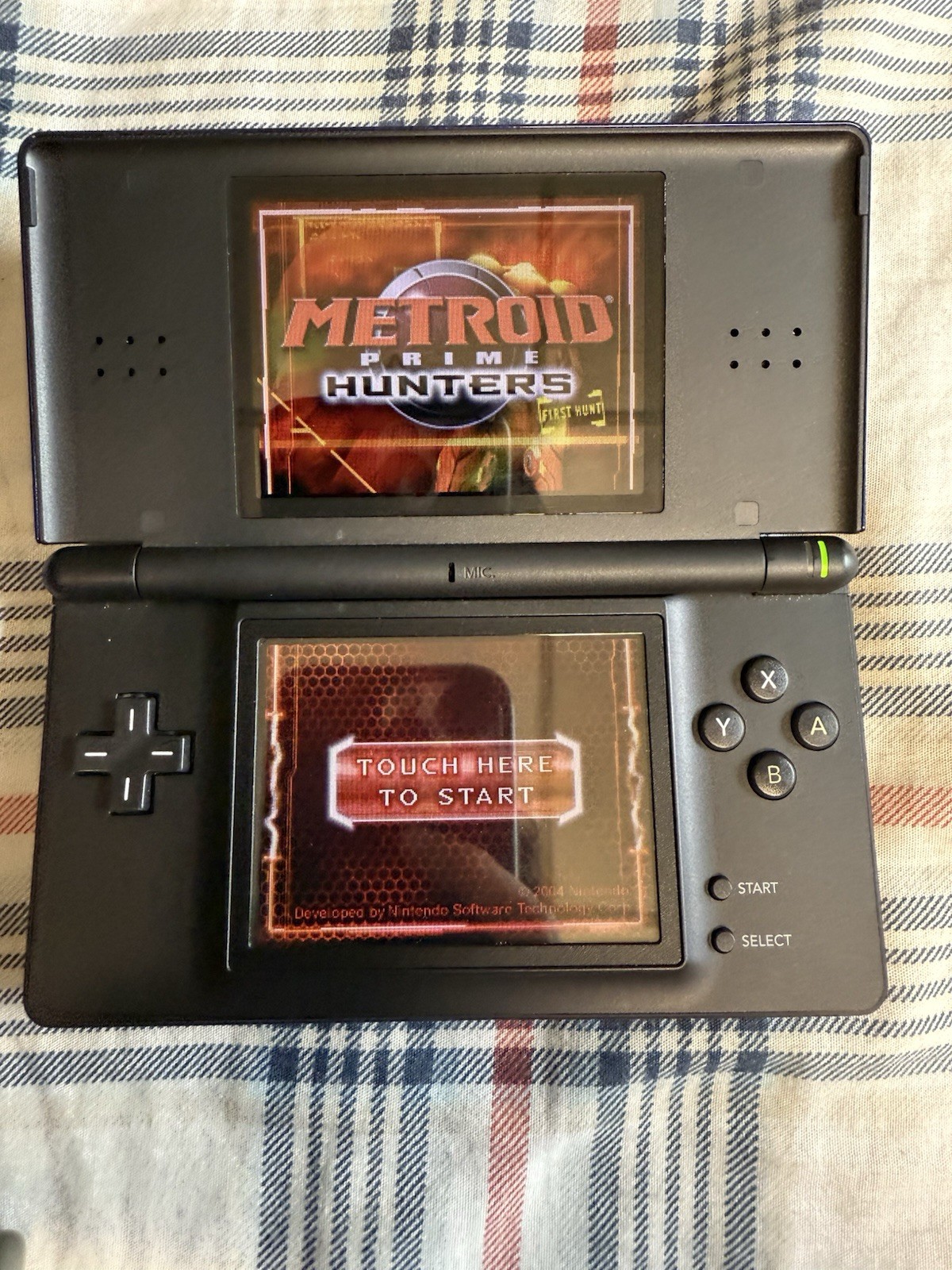 Nintendo DS Lite Handheld System Cobalt/Black with Charger And Games
