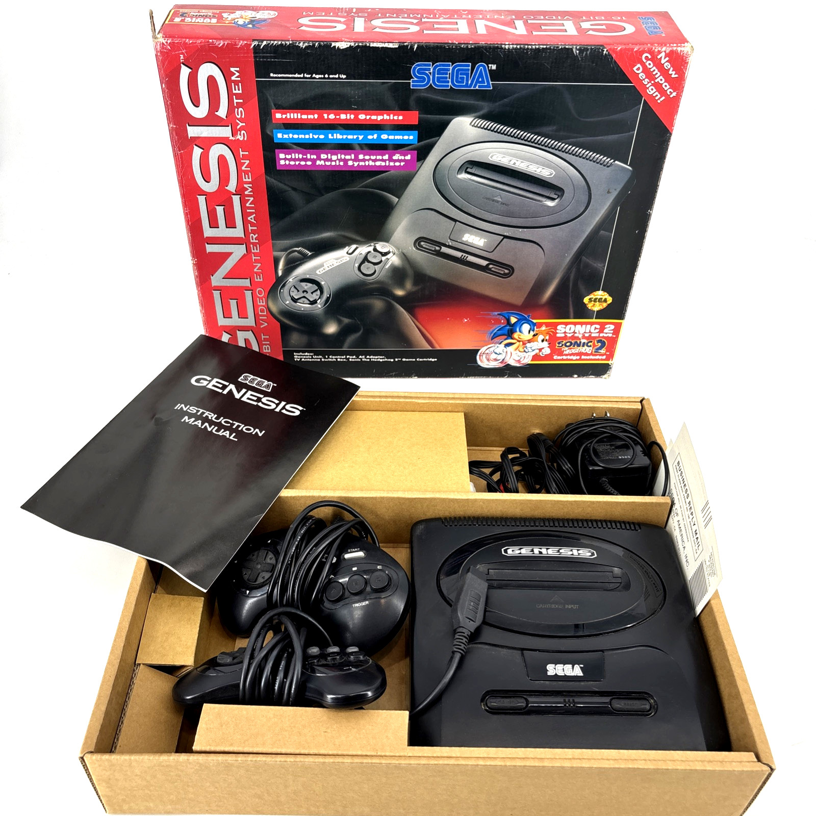 SEGA Genesis 16-Bit Video Mk-1631 2 Controllers Original Box 6 Button MK-1653