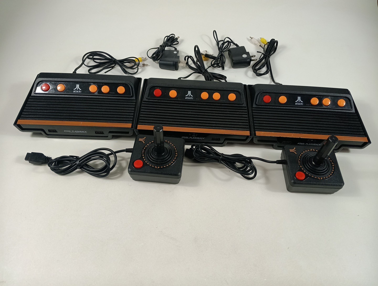 Atari Flashback 5, 6 & 7 Classic Console Lot TESTED 2 Controllers 2 Power Cords