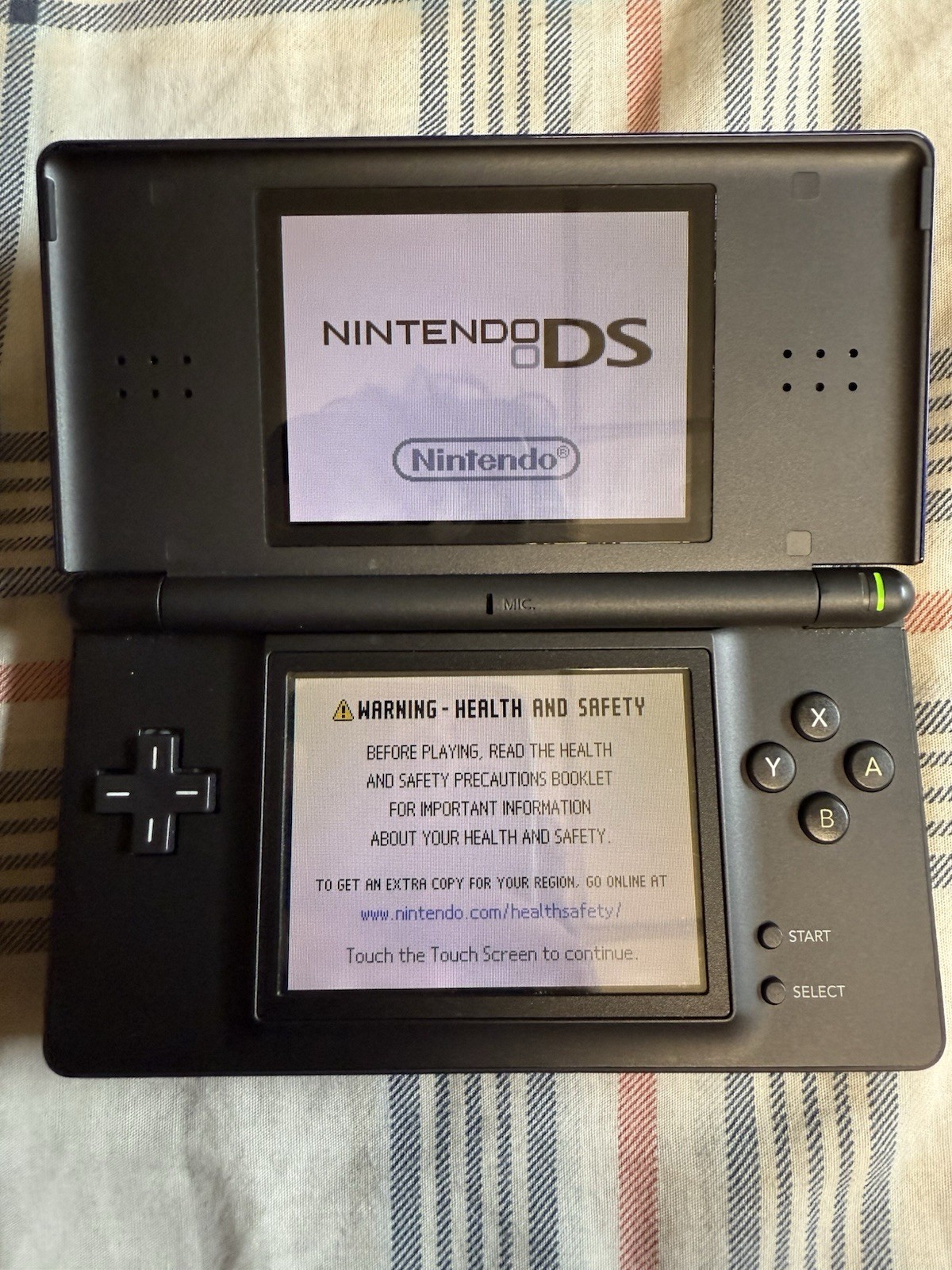 Nintendo DS Lite Handheld System Cobalt/Black with Charger And Games
