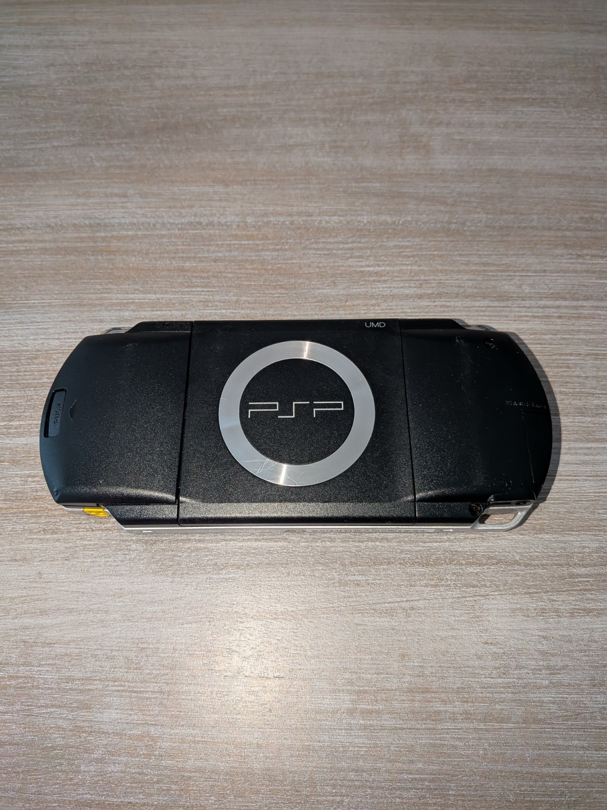 Sony PSP-1001 Console, Case, Charger, 1GB MagicGate, 7 Games, No Battery GREAT!