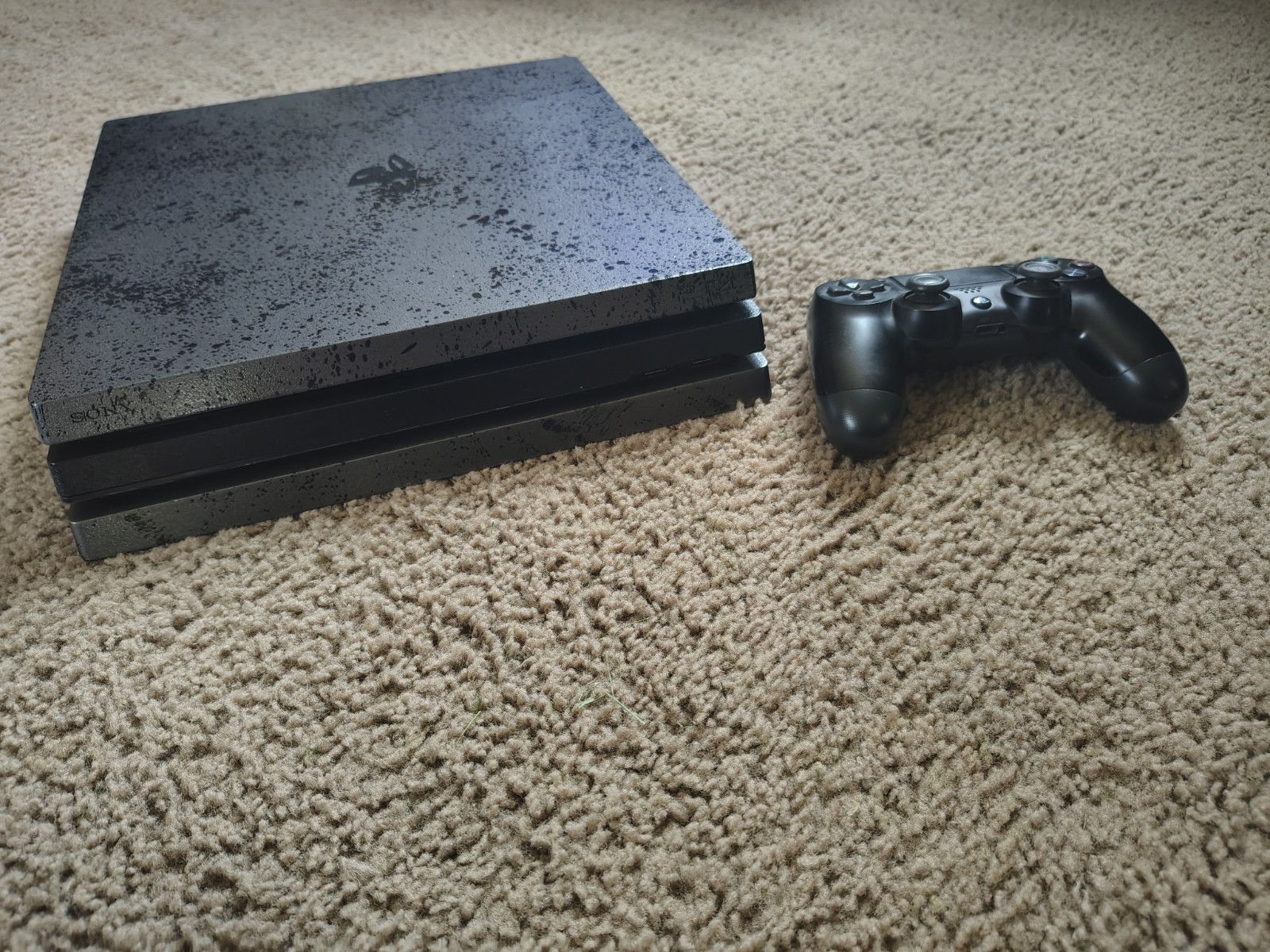 PlayStation 4 Pro 1TB CUH-7215B LOW FIRMWARE 10.01 Tested And Working No Cords