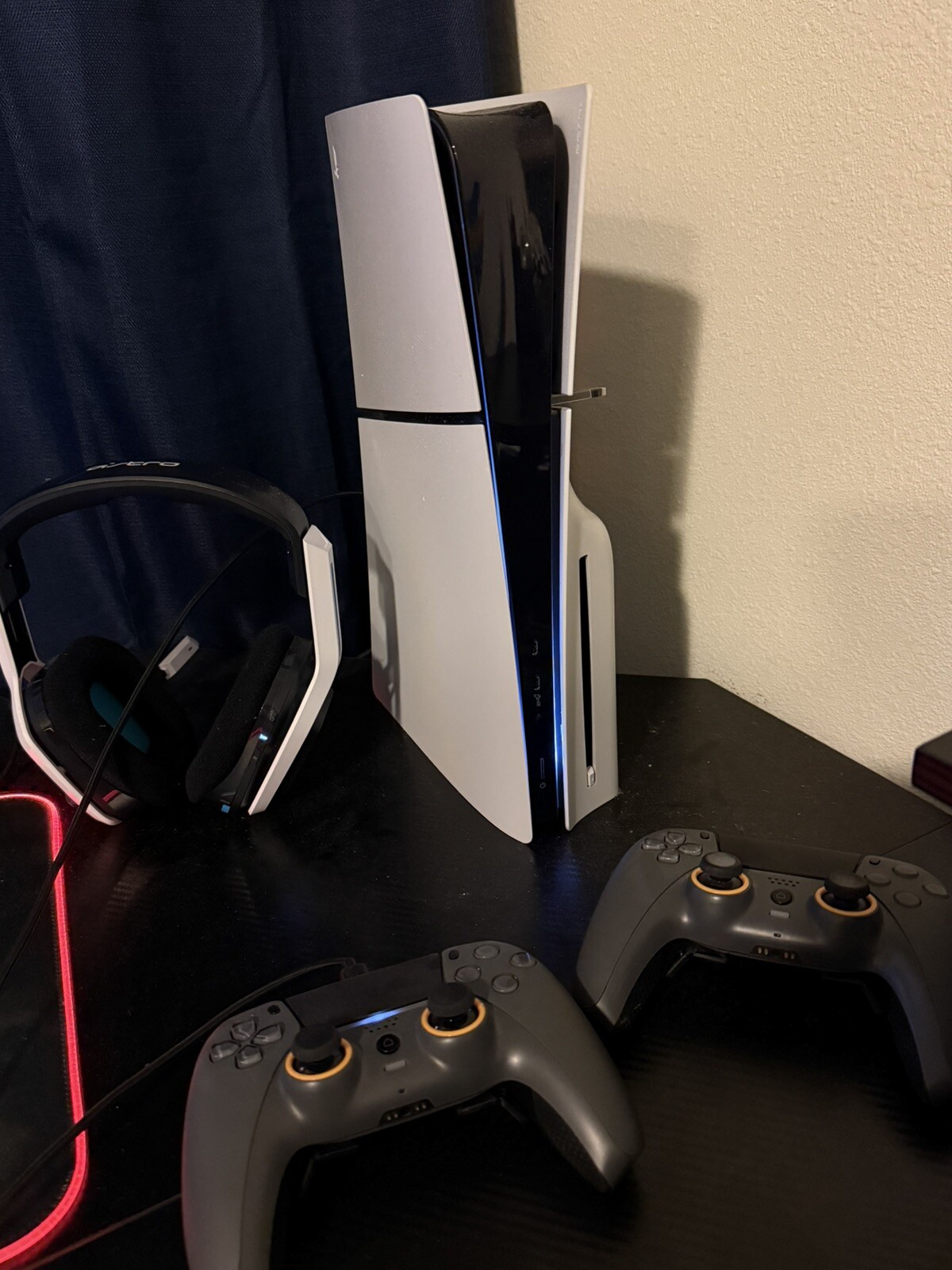 Sony PlayStation 5 Disc Edition 825GB AND EXTRAS!! 2 Scuffs Controllers And A20