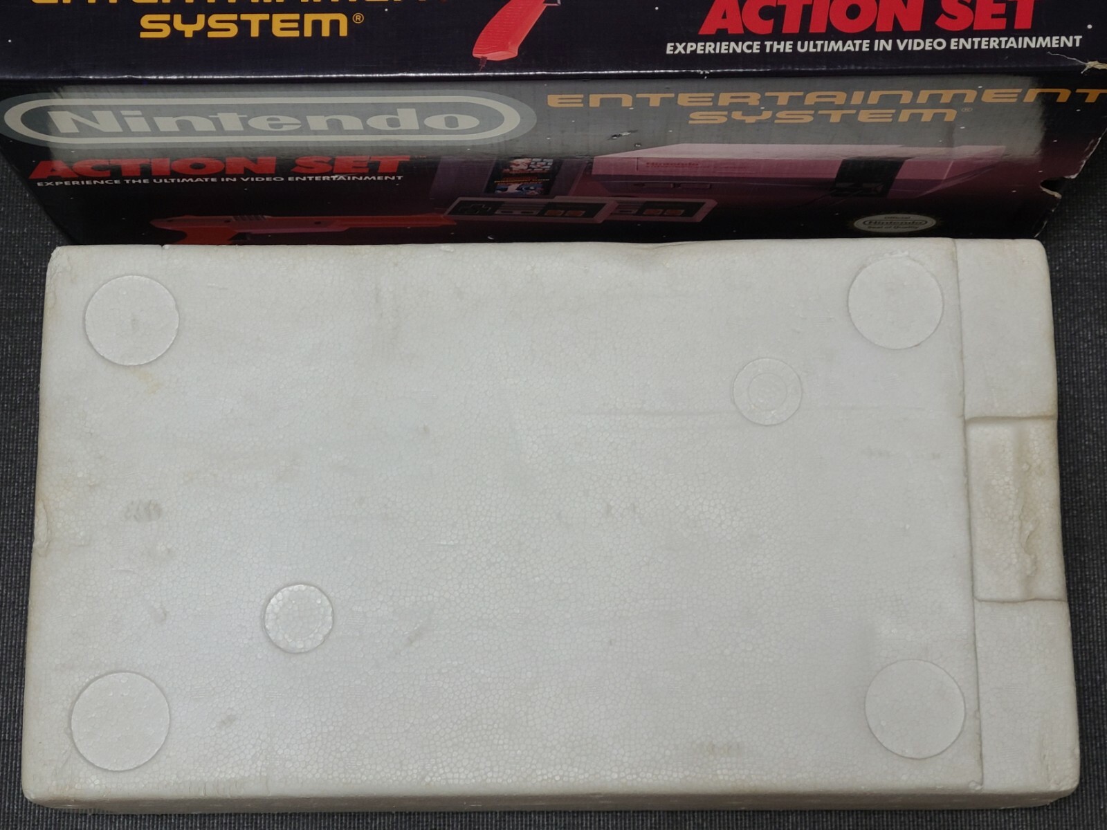 Nintendo Hyundai Comboy Korean Version Retro Game Console with NES US Box FC