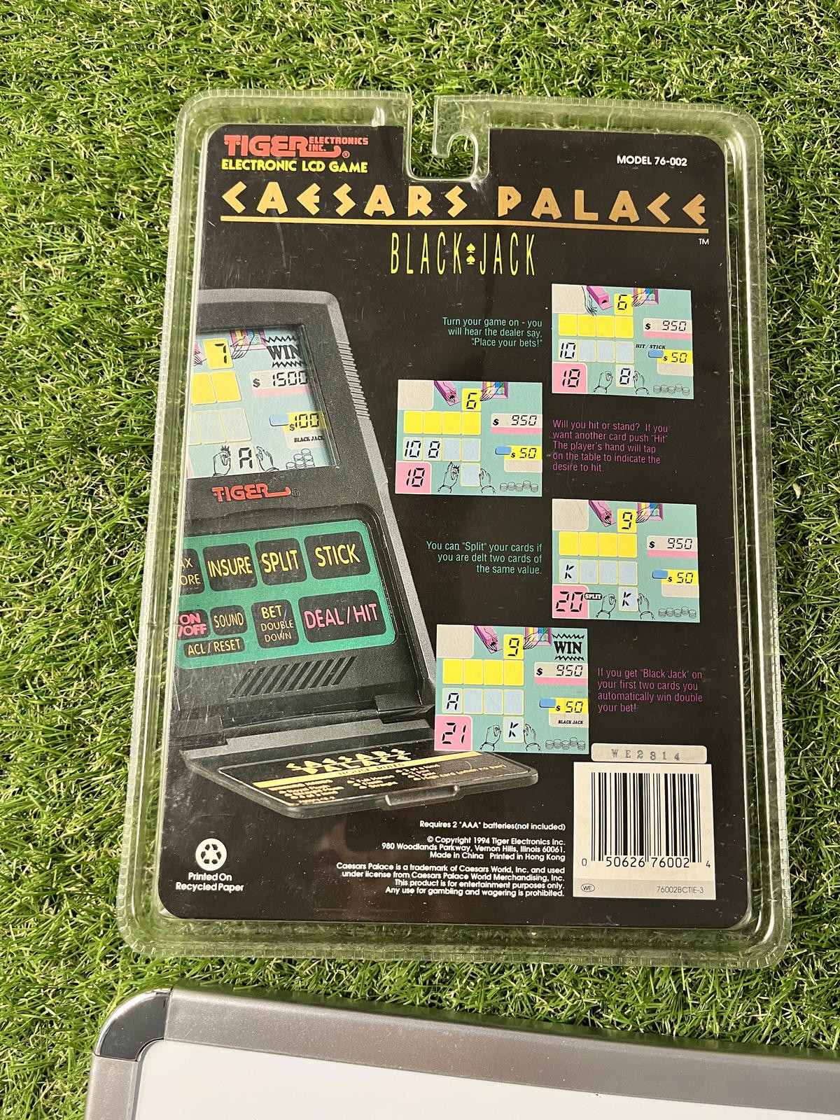 Tiger Electronics Caesars Palace Blackjack Electronic LCD Game 76-002 Poker