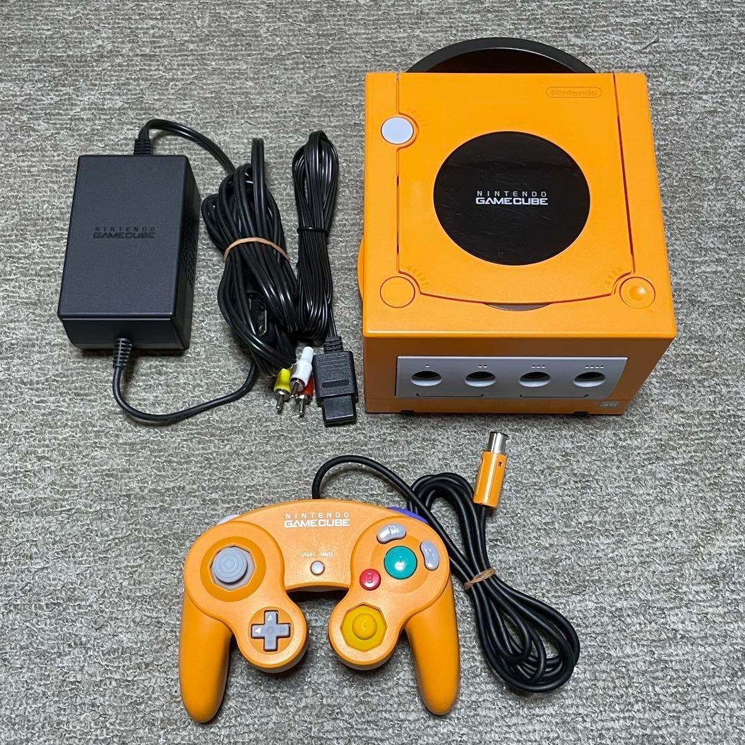 Nintendo GameCube Console Orange DOL-001 w/ Controller AV & Power Cable