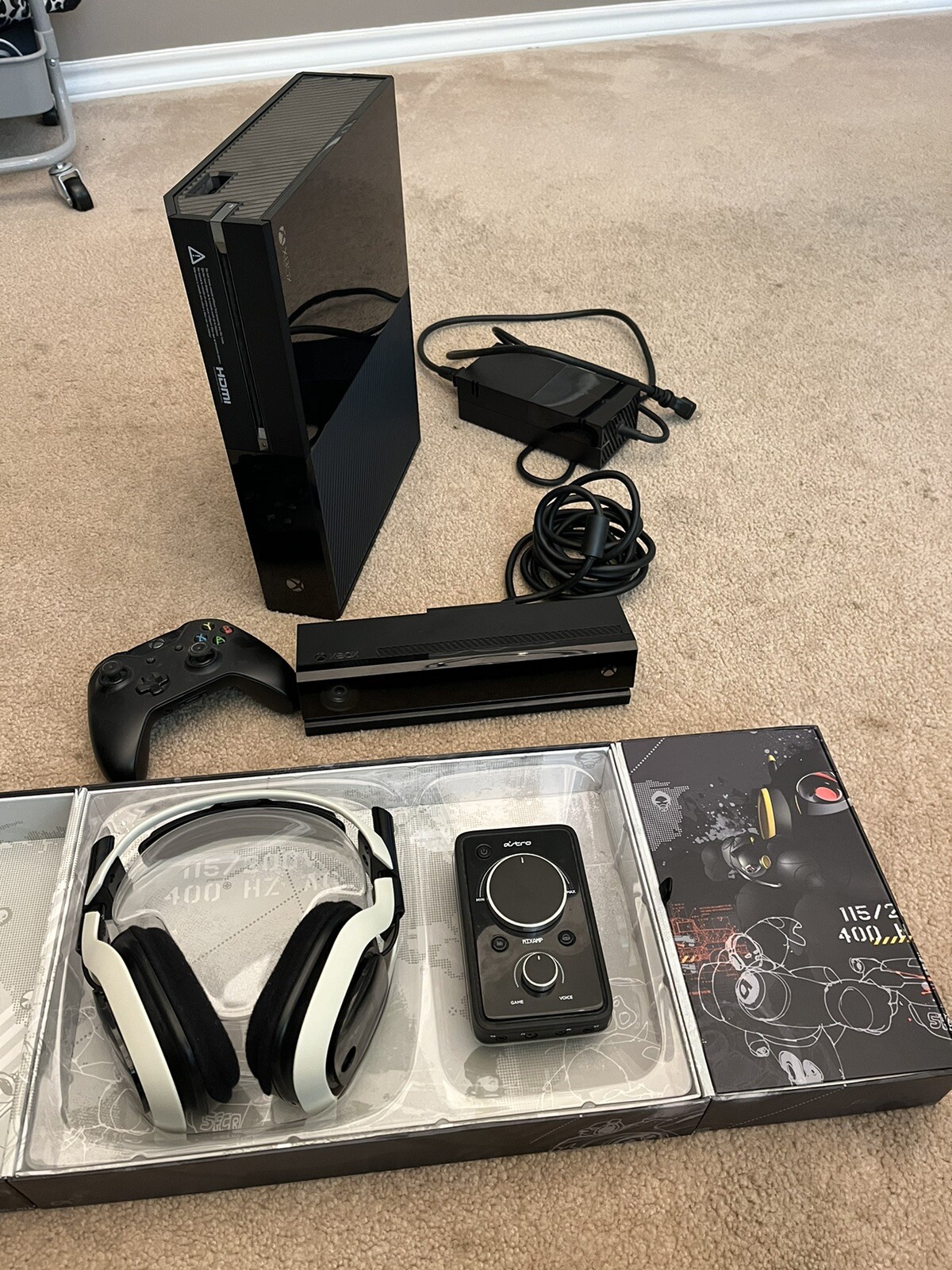 Microsoft Xbox One 500GB Console + Astro A40 Mix Amp – Black (5C5-00025)
