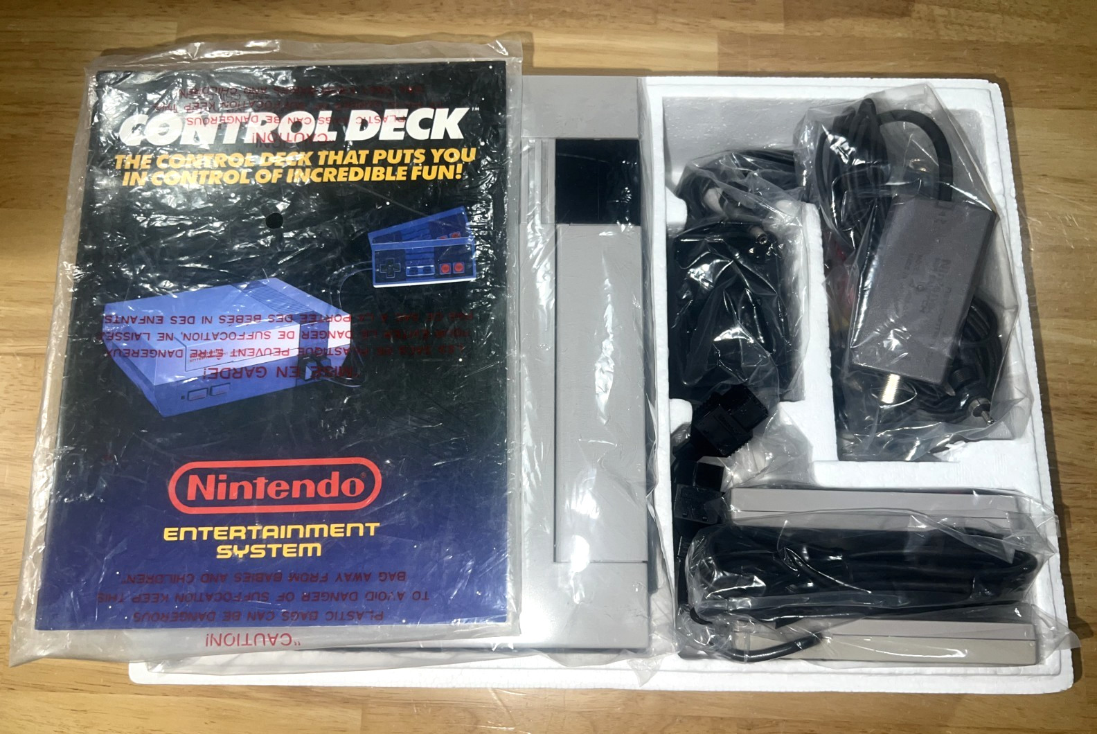 1986 Nintendo NES CONTROL DECK Super MARIO Bros. BOX Set SERVICED +TESTED! NICE!