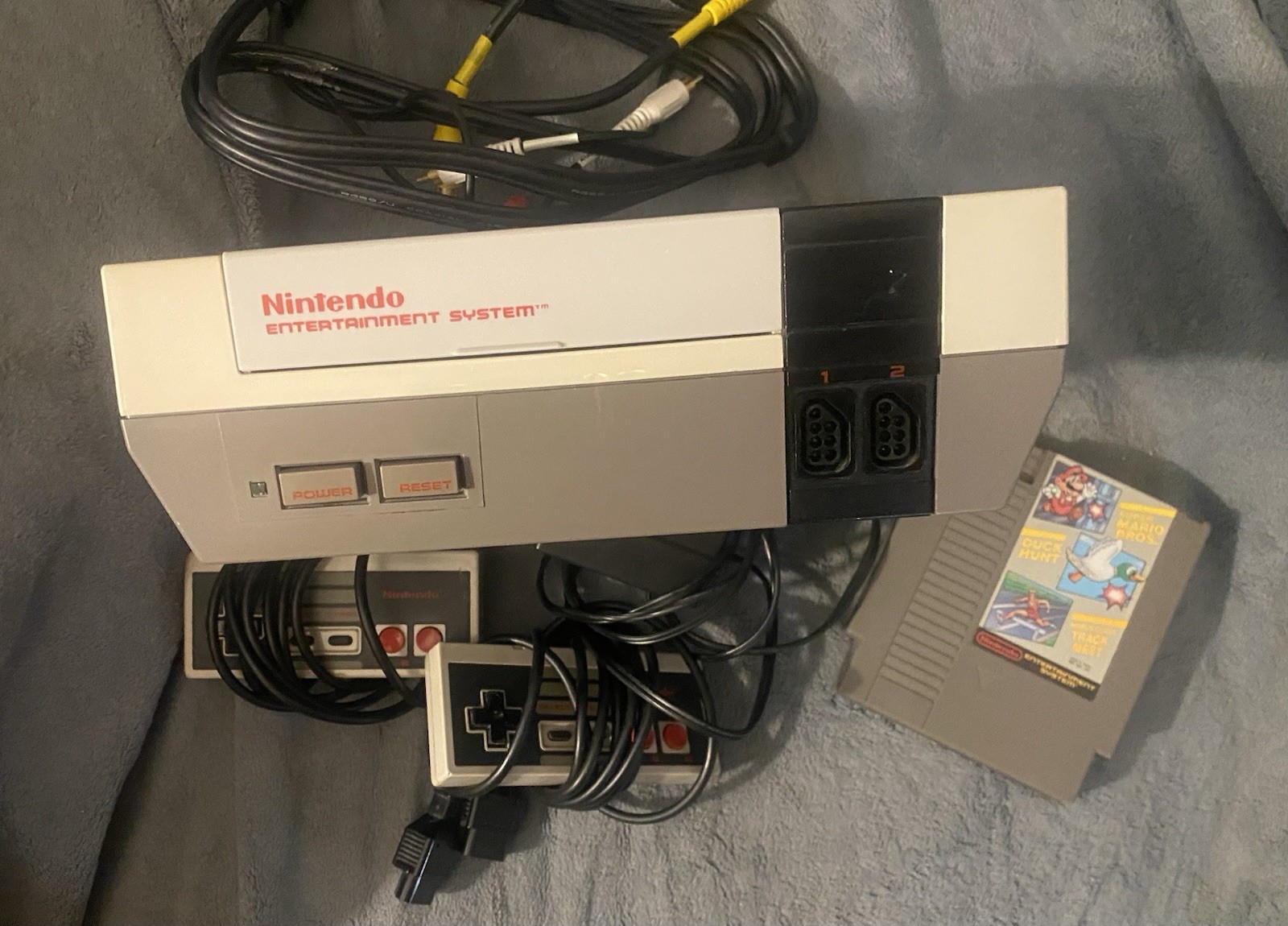 Nintendo NES Console Bundle OEM 2 Controllers Super Mario Bros Duck Hunt Tested