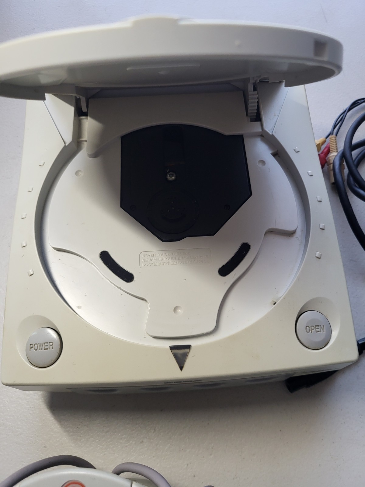 SEGA Dreamcast White Console Bundle OEM VMU Memory Card 2 Controllers AV Cable