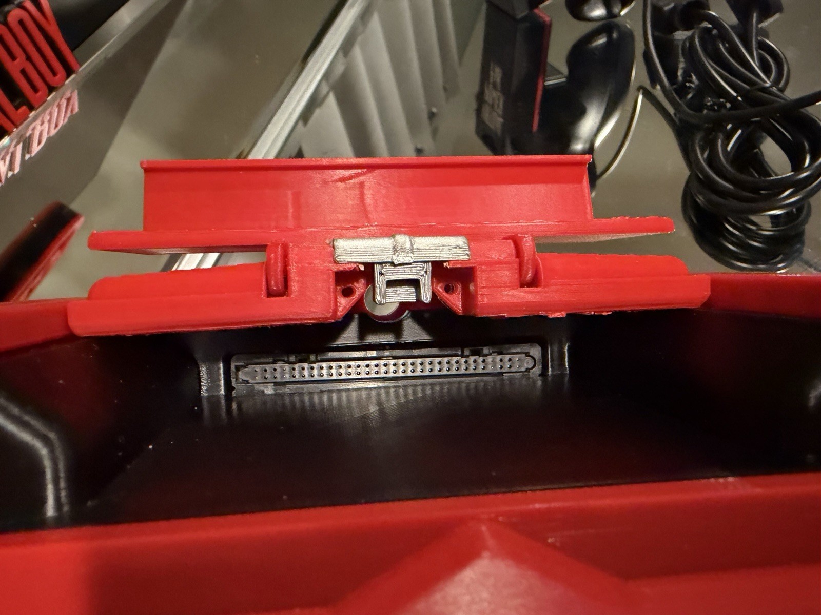 Nintendo VIRTUAL BOY CONSOLIZED VGA Out -Virtual Tap,(1) extension cord, 1 game