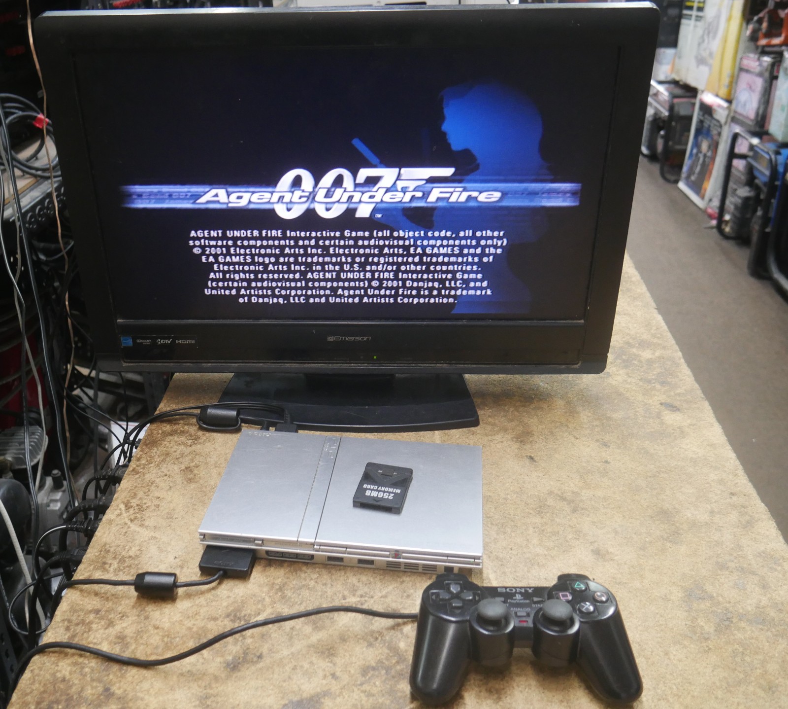 Sony PlayStation 2 PS2 Slim Silver SCPH-77001 , Controller, 256 MB Memory Card