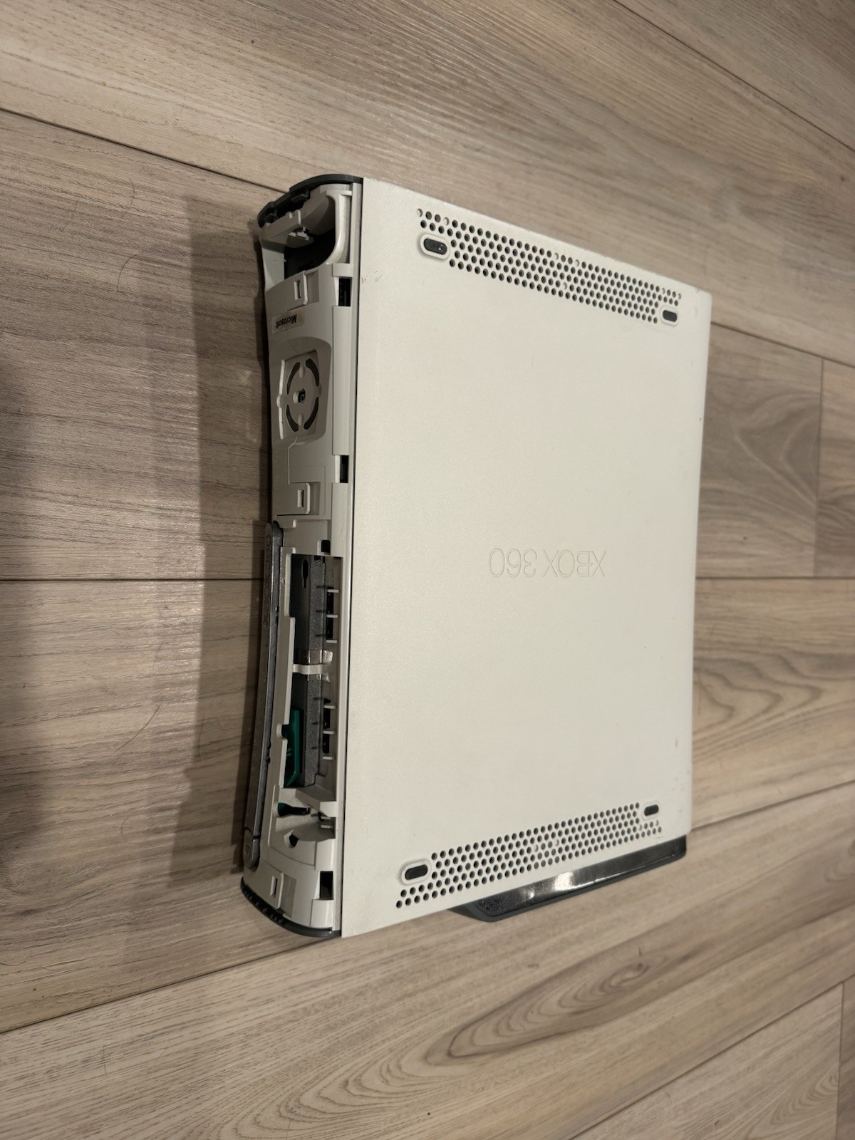Microsoft Xbox 360 Pro 60GB White Console FOR Parts