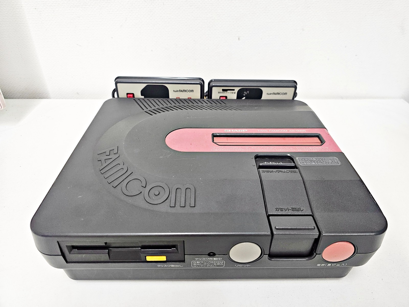 Sharp Twin Famicom AN-500B Black New Belt/tuning 586 Japan DHL 1 week to USA