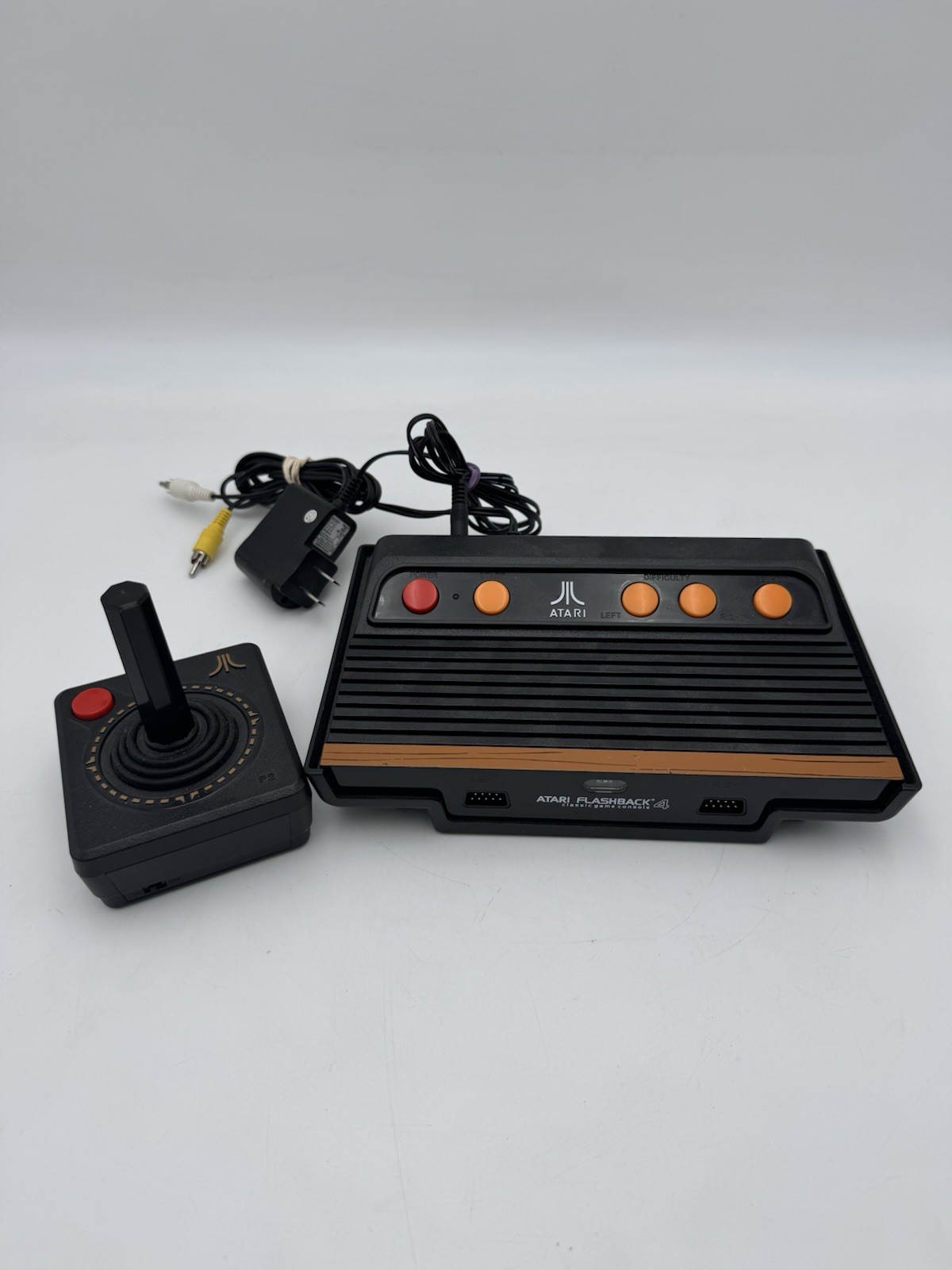 Atari AR2660 Flashback 4 Retro Gaming Console – Black/Brown + P2 Controller