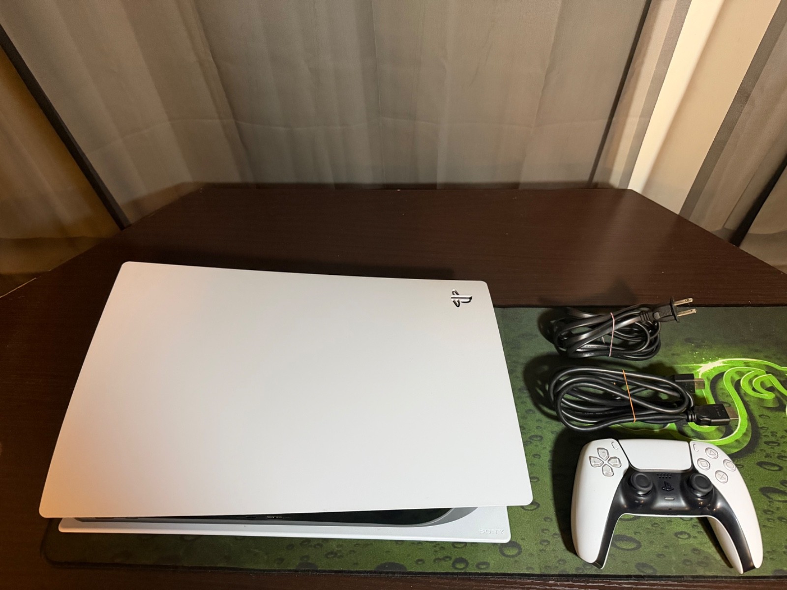 Sony PlayStation 5 PS5 Disc Edition CFI-1115A Console Bundle Controller & Cables