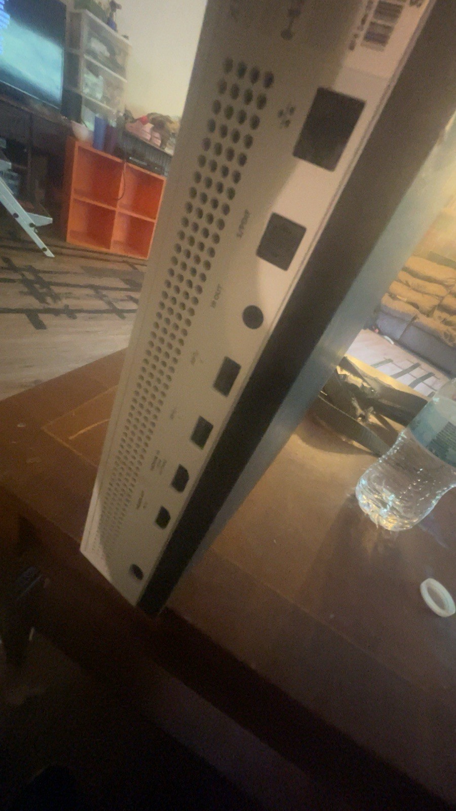 Xbox 1 S No Controller Or Wires Ask For Games