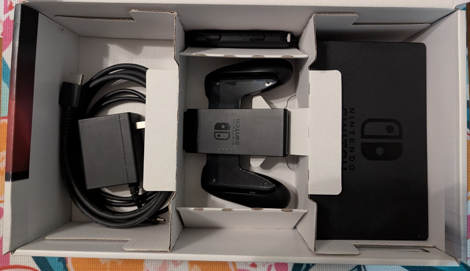 V1 Nintendo Switch (HAC-001) Unpatched with Extra Accessories Bundle