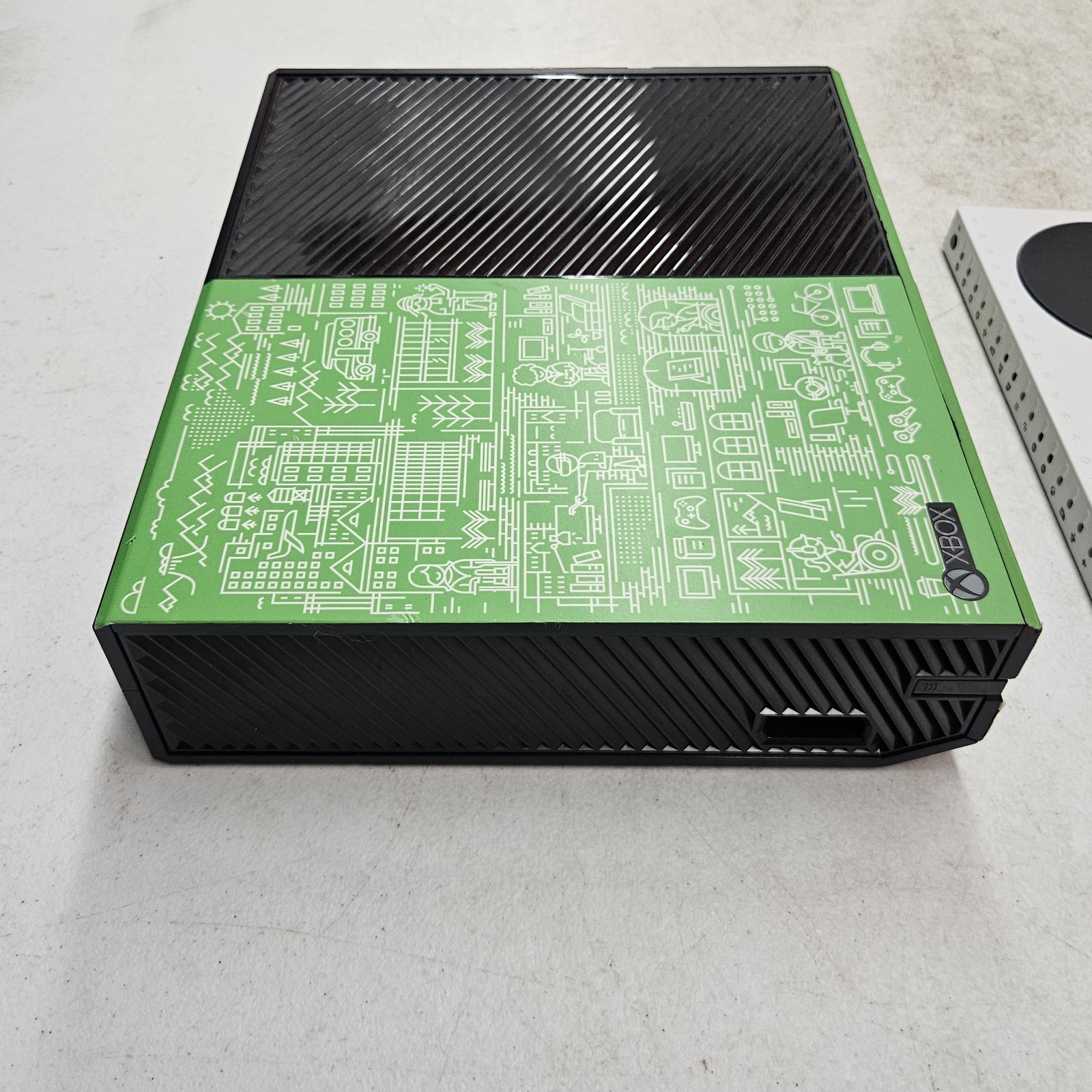 Rare Microsoft Xbox One Inclusive Tech Lab Console 1540 and Adaptive Controller