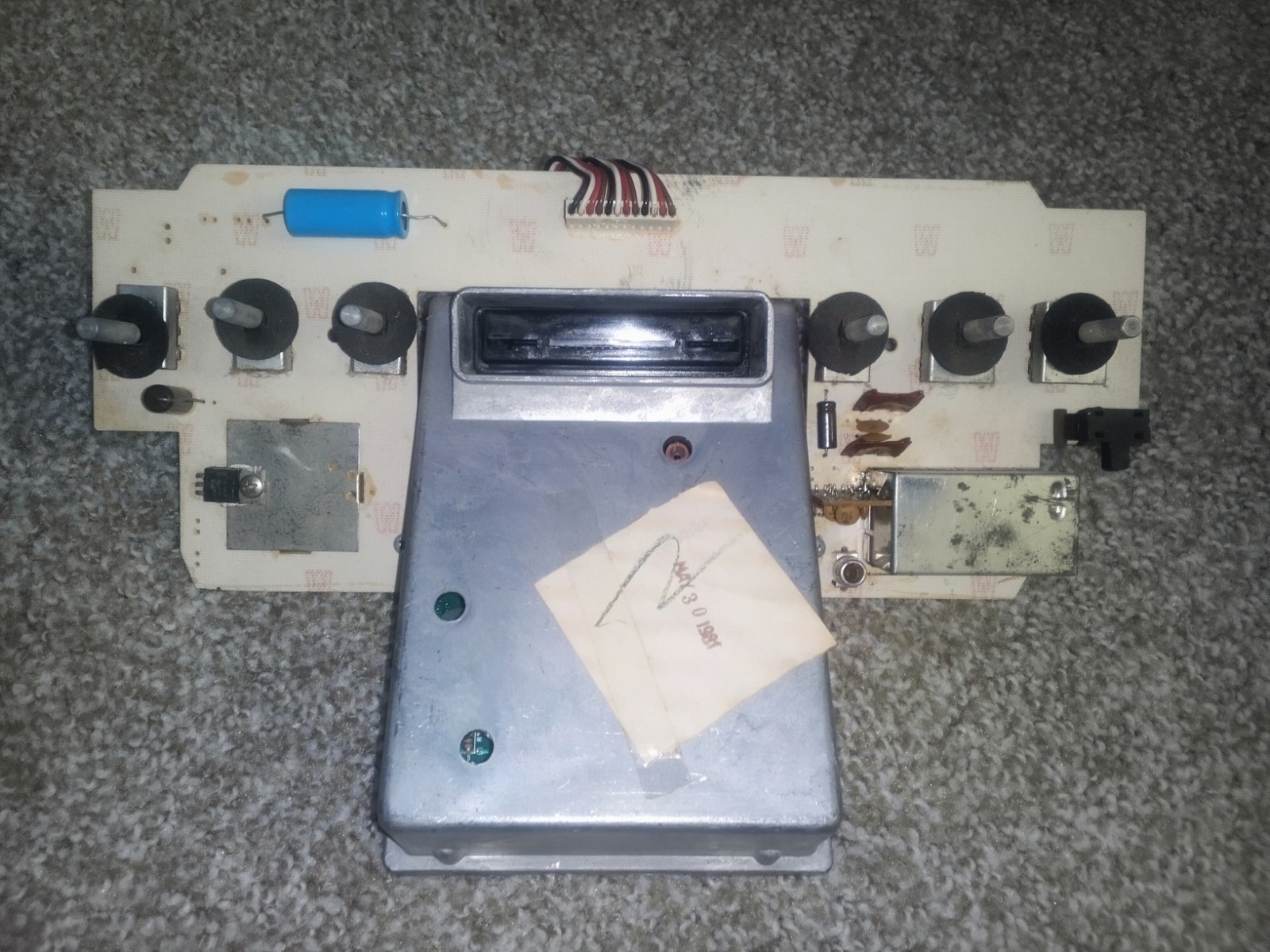 Atari 2600 6 Switch Console Board ONLY NOT WORKING AS IS See Pics READ BELOW