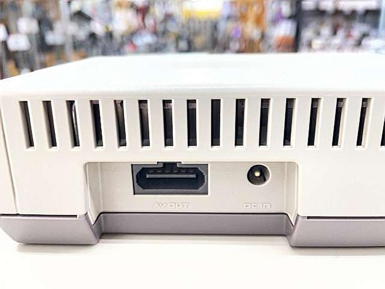 Retro Game Console Model HVC 101 NINTENDO