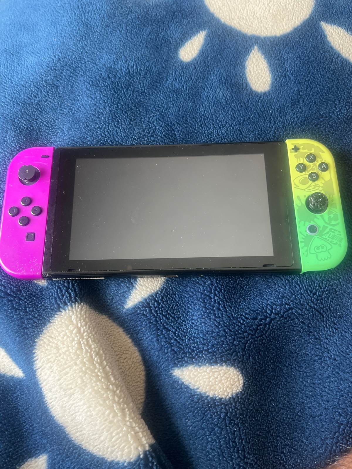 Nintendo Switch 32GB Handheld Console – Neon Red/Neon Blue