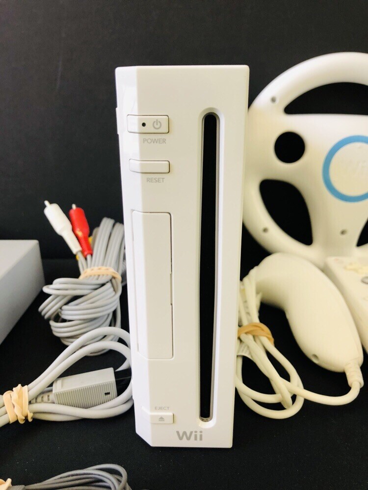 Nintendo Wii Game Console Bundle Mario Kart Wii Sports Wheels *CLEANED* Tested