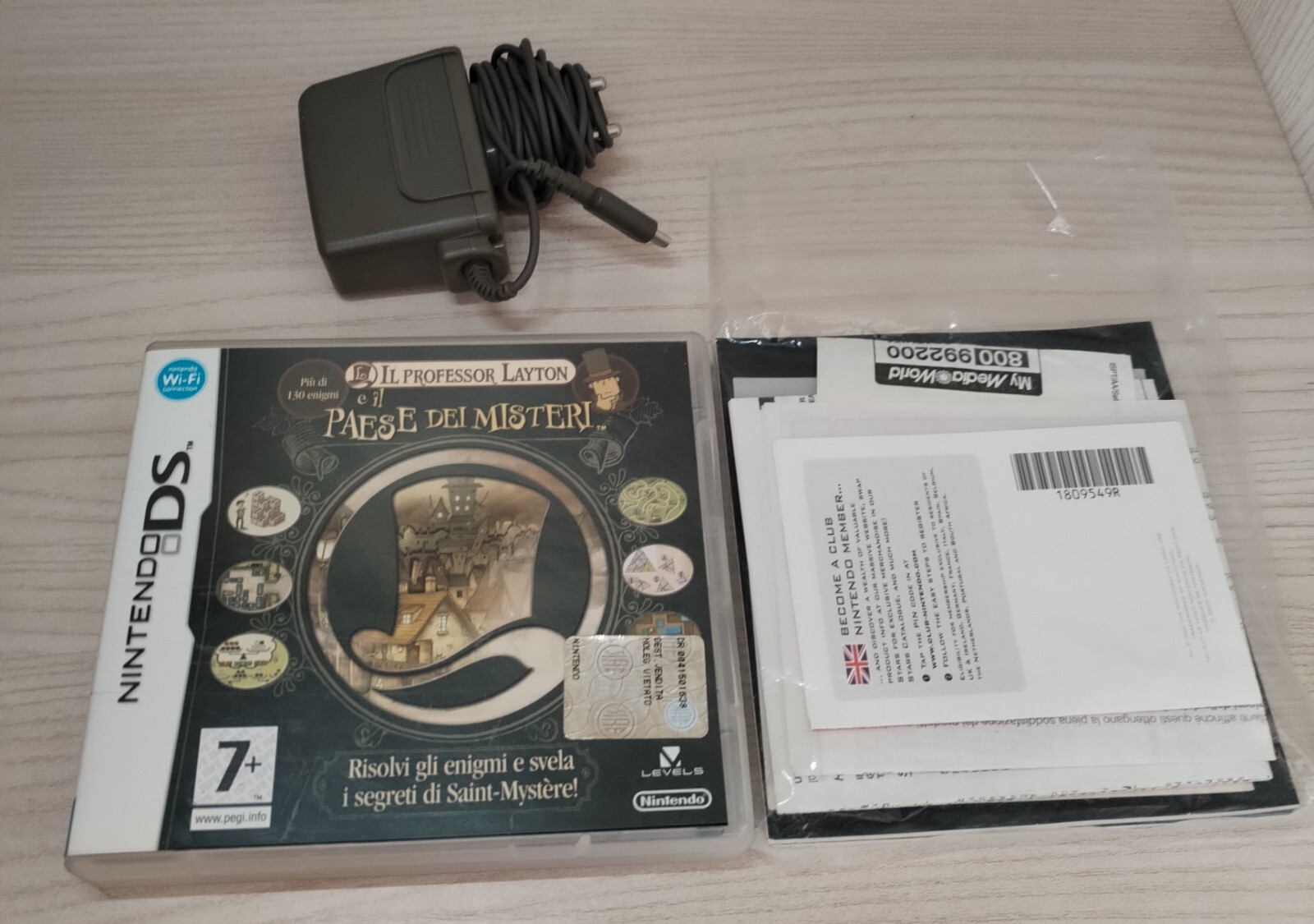 Nintendo Ds Lite Console Professor Layton And The Country Of Mister Pal Italiana CIB