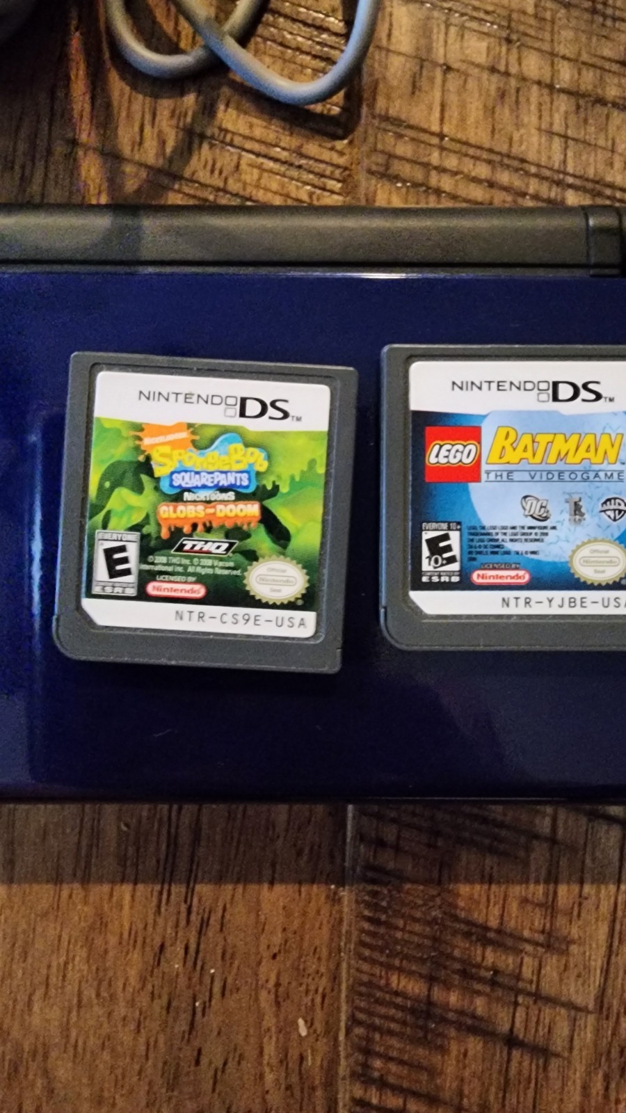 Nintendo DS Lite Blue/Black Handheld w/ AC Adapter + LEGO Batman +SpongeBob