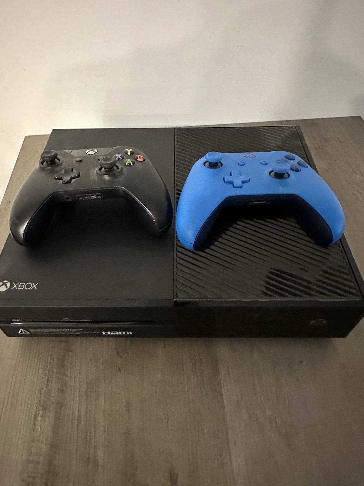 Microsoft Xbox One 500GB Console – Black (5C5-00025)