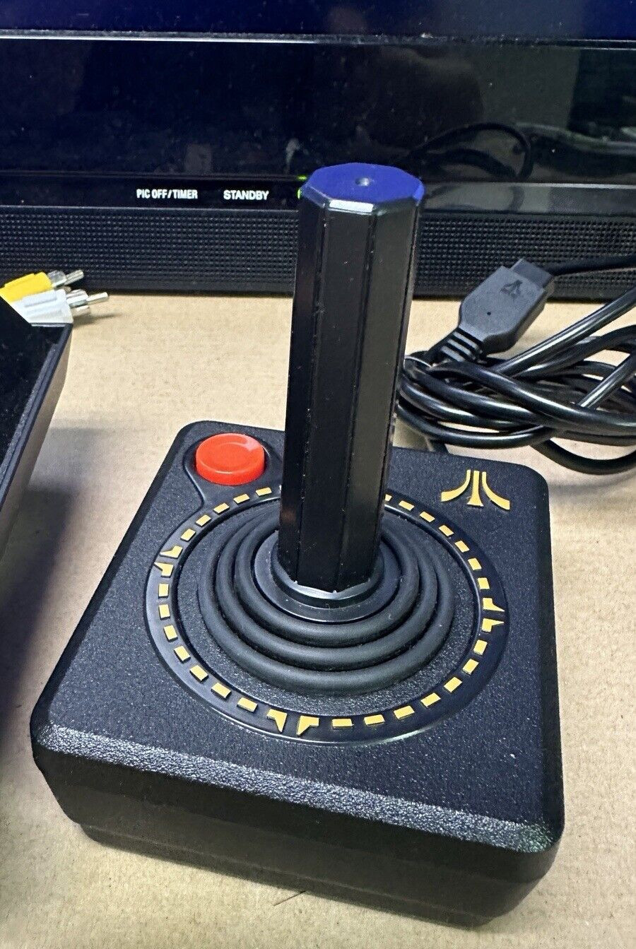 Atari Flashback 2 Classic Retro Game Console Controller TV Plug & Play Tested