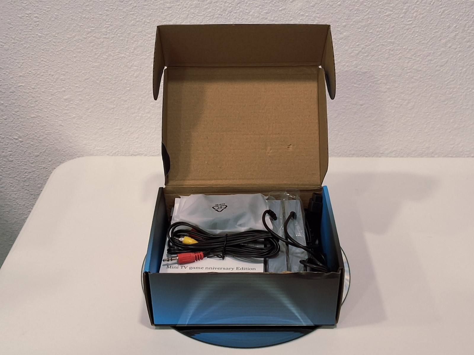 Mini Game Anniversary Edition 620 Console Built-in 620 Games AV OUT Gray Black