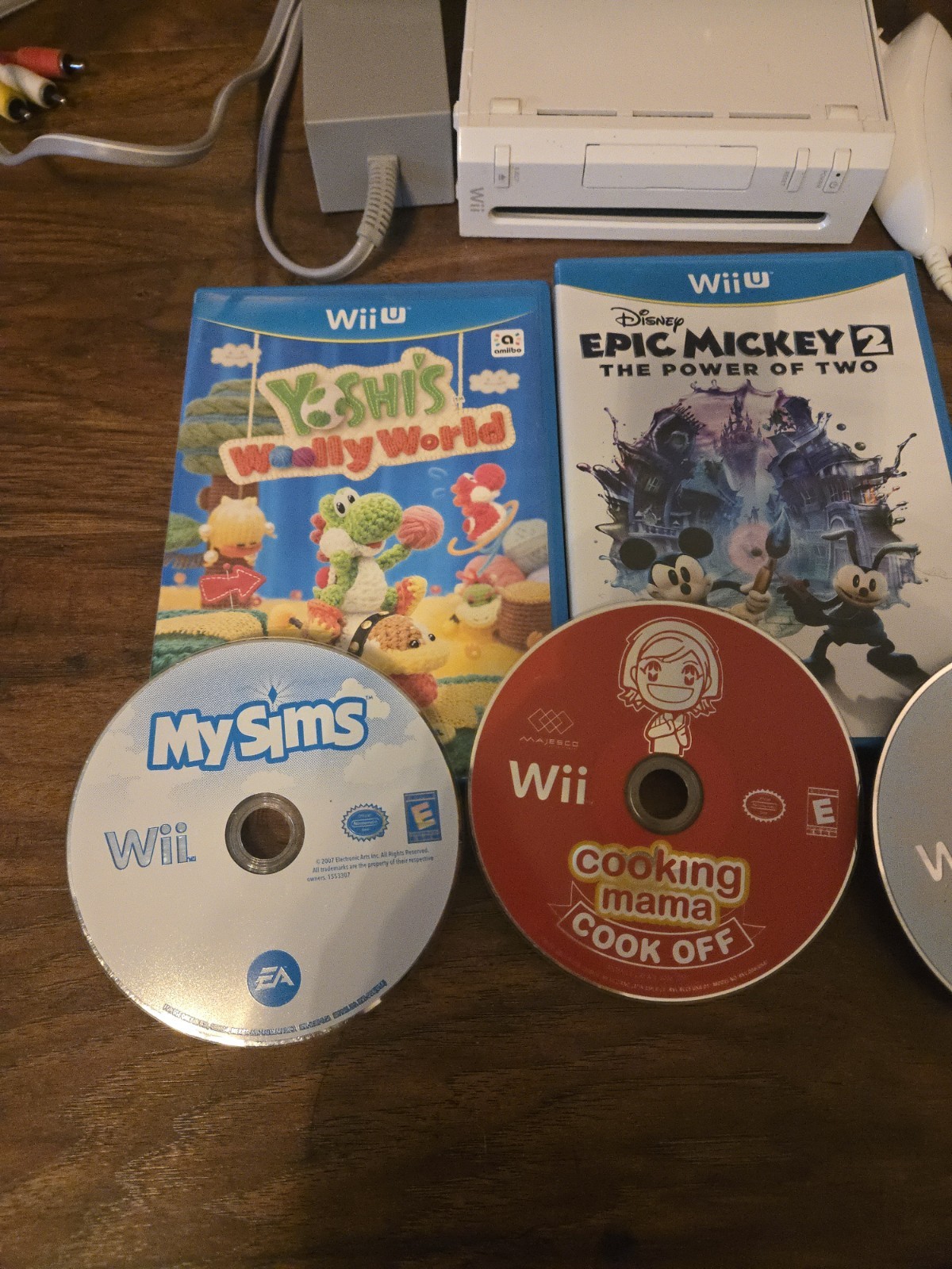 Nintendo Wii Console Nunchuck Controller All Cords 5 Video Games Yoshi Mickey