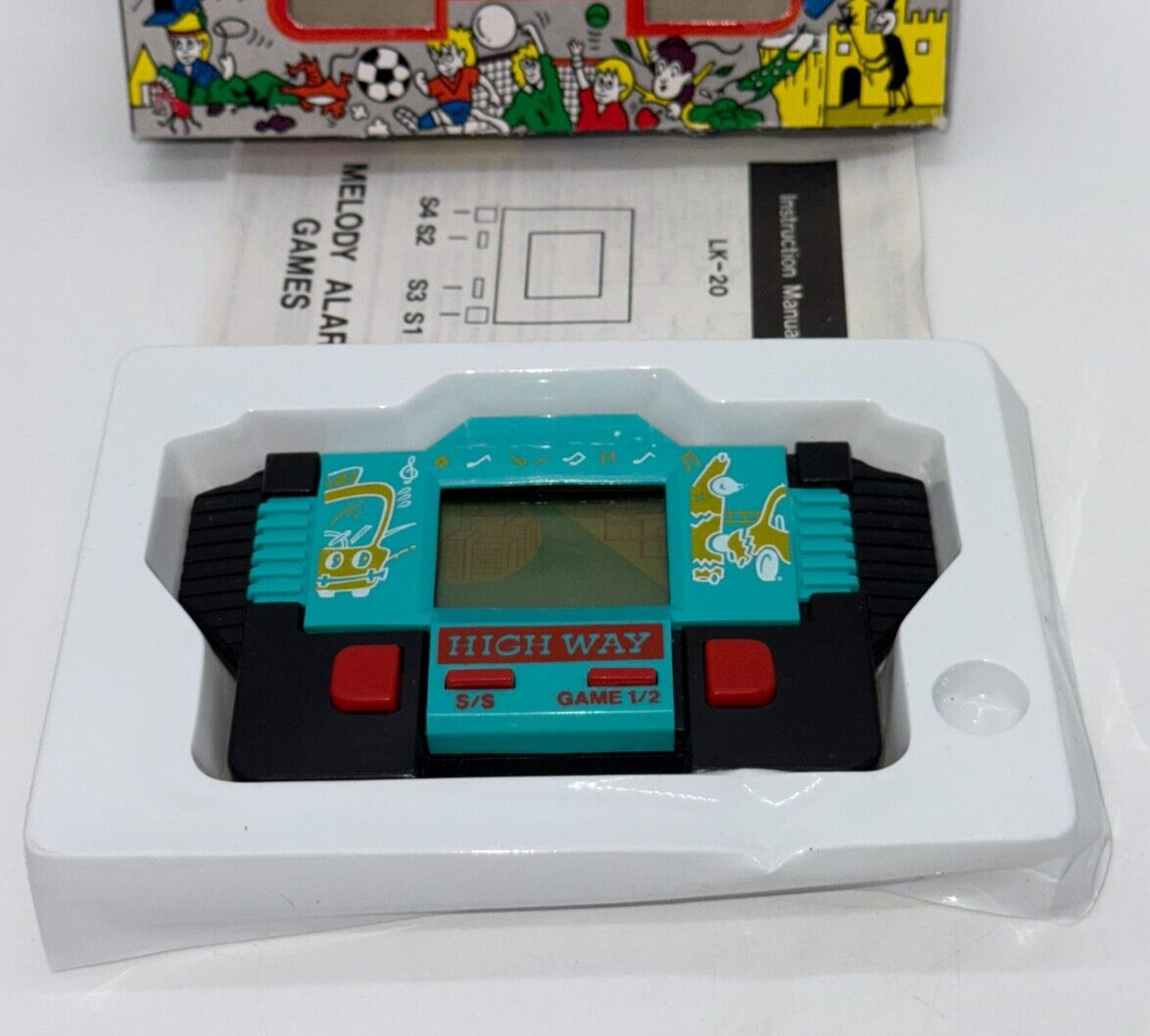 HIGHWAY – LCD Game & Watch Portable Console – 1990’s – DEADSTOCK – BOXED