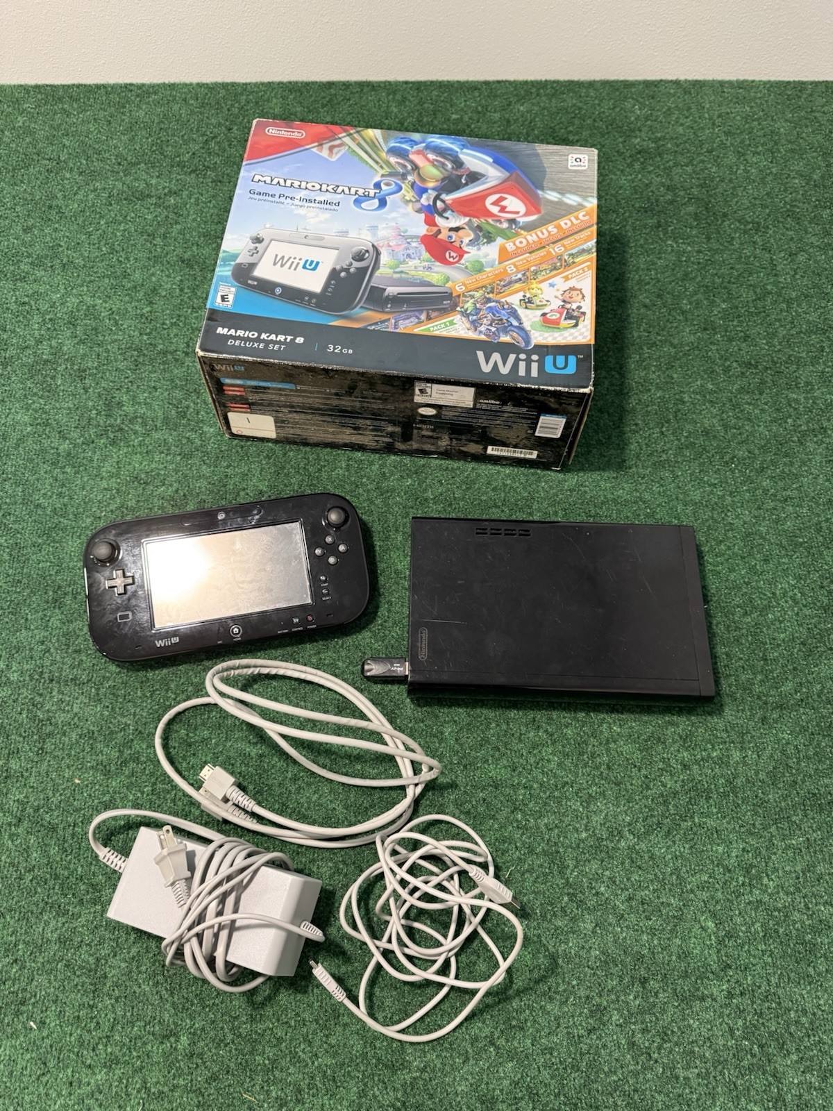Nintendo Wii U Console 32GB Deluxe Bundle Cords