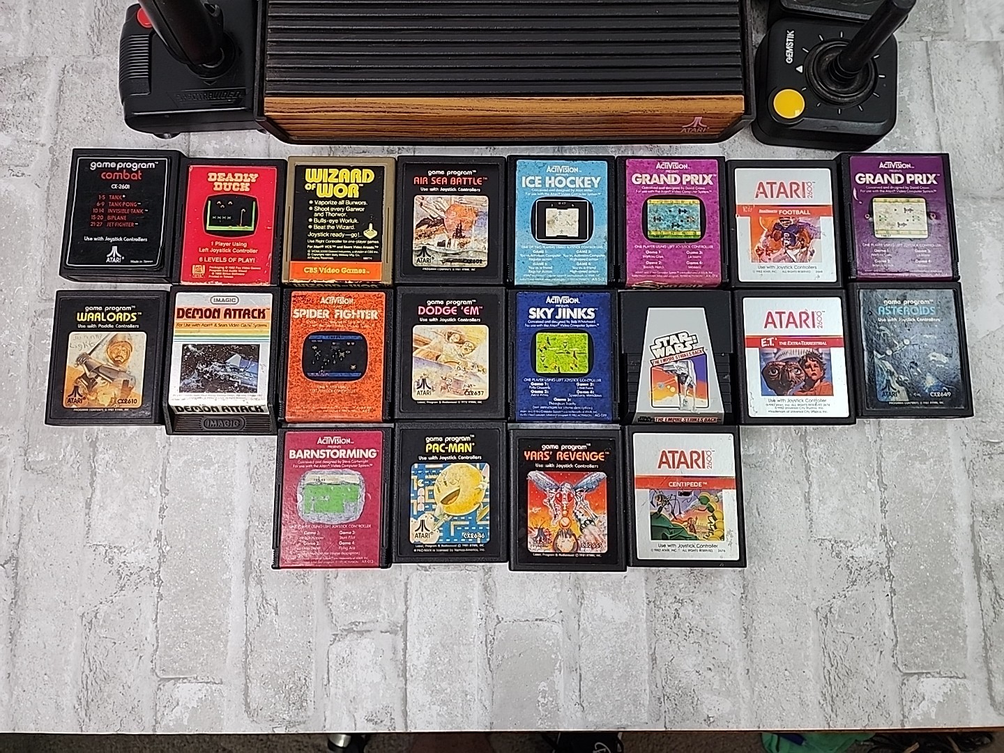 Atari CX-2600A Wood Grain Console 20 Game Bundle Parts/Repair – Read Description