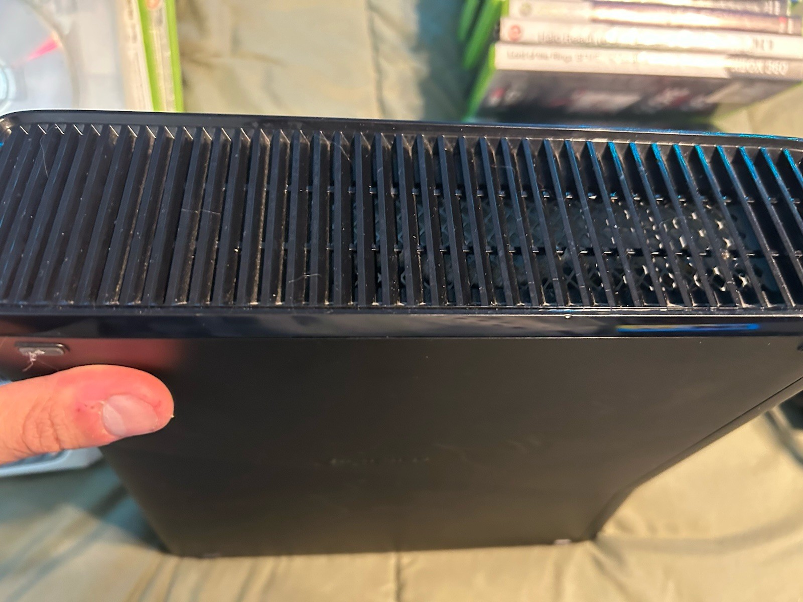 Microsoft Xbox 360 Slim Lot Black Console 1 remote 22 Games Tested Chatpad