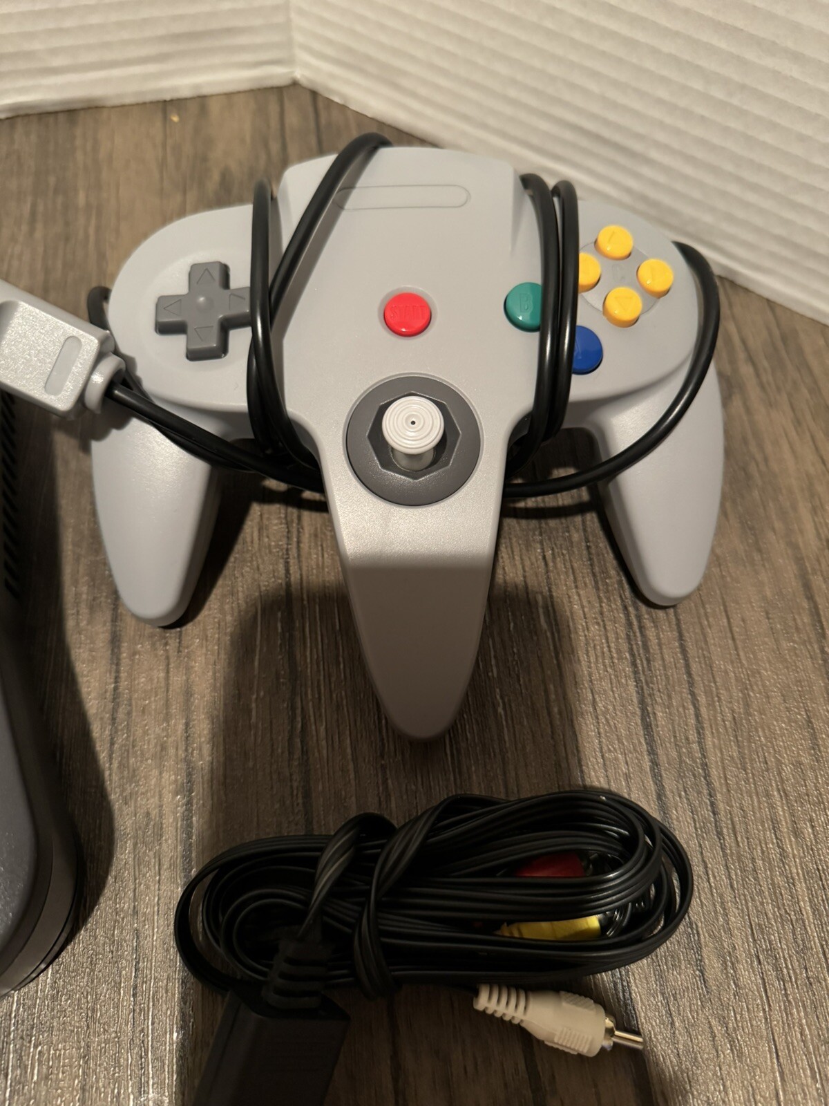 Nintendo 64 Video Game Console, Cables, Contoller