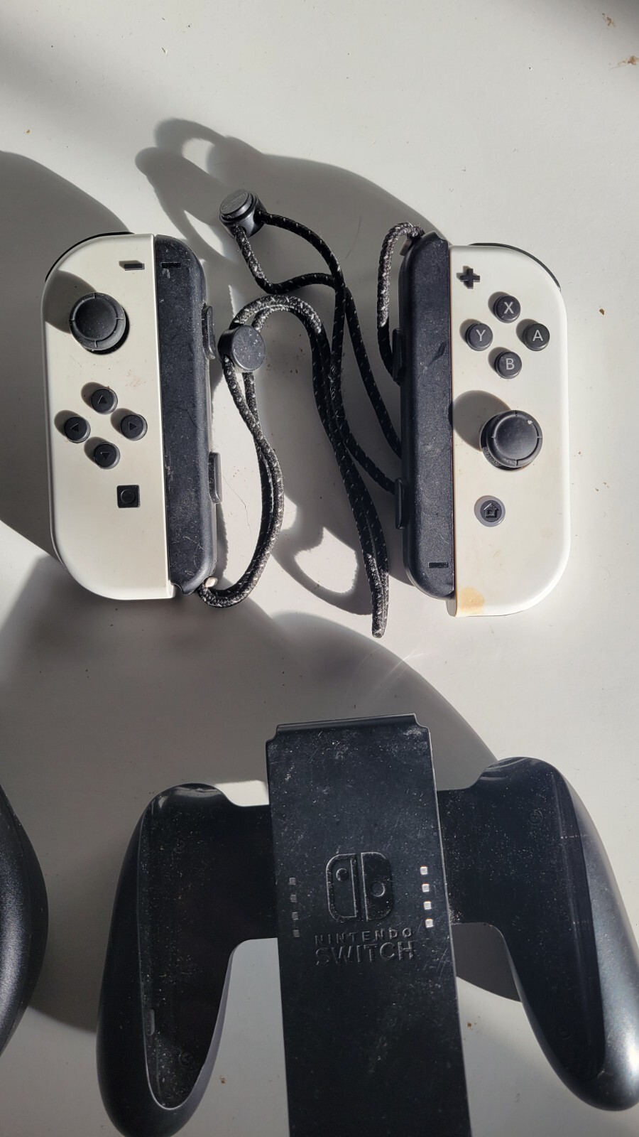 Nintendo Switch OLED Model – 64GB/White with 3 games 400 GB micro SD