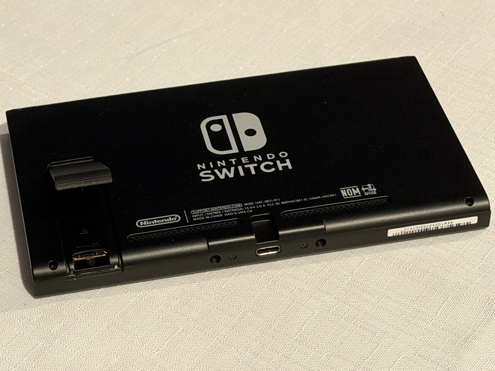 Nintendo Switch Console Bundle Complete In Box Dock OEM AC Joy-Cons HDMI Tested