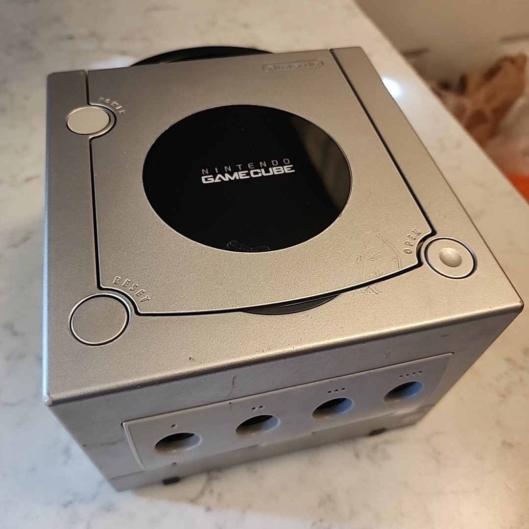 Nintendo Game Cube Console Silver – Platinum Gamecube DOL-101(USA)