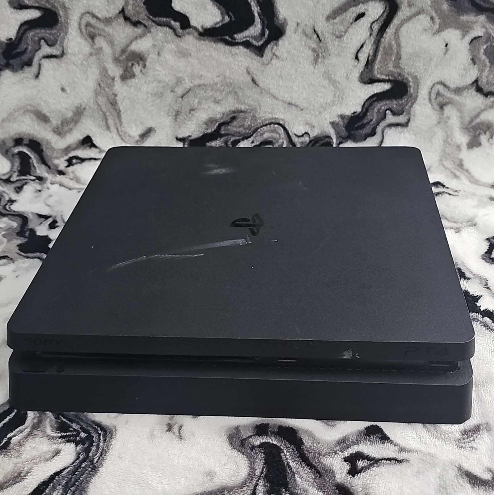 Sony PlayStation 4 Slim Jet Black 1TB Model CUH-2115B Used
