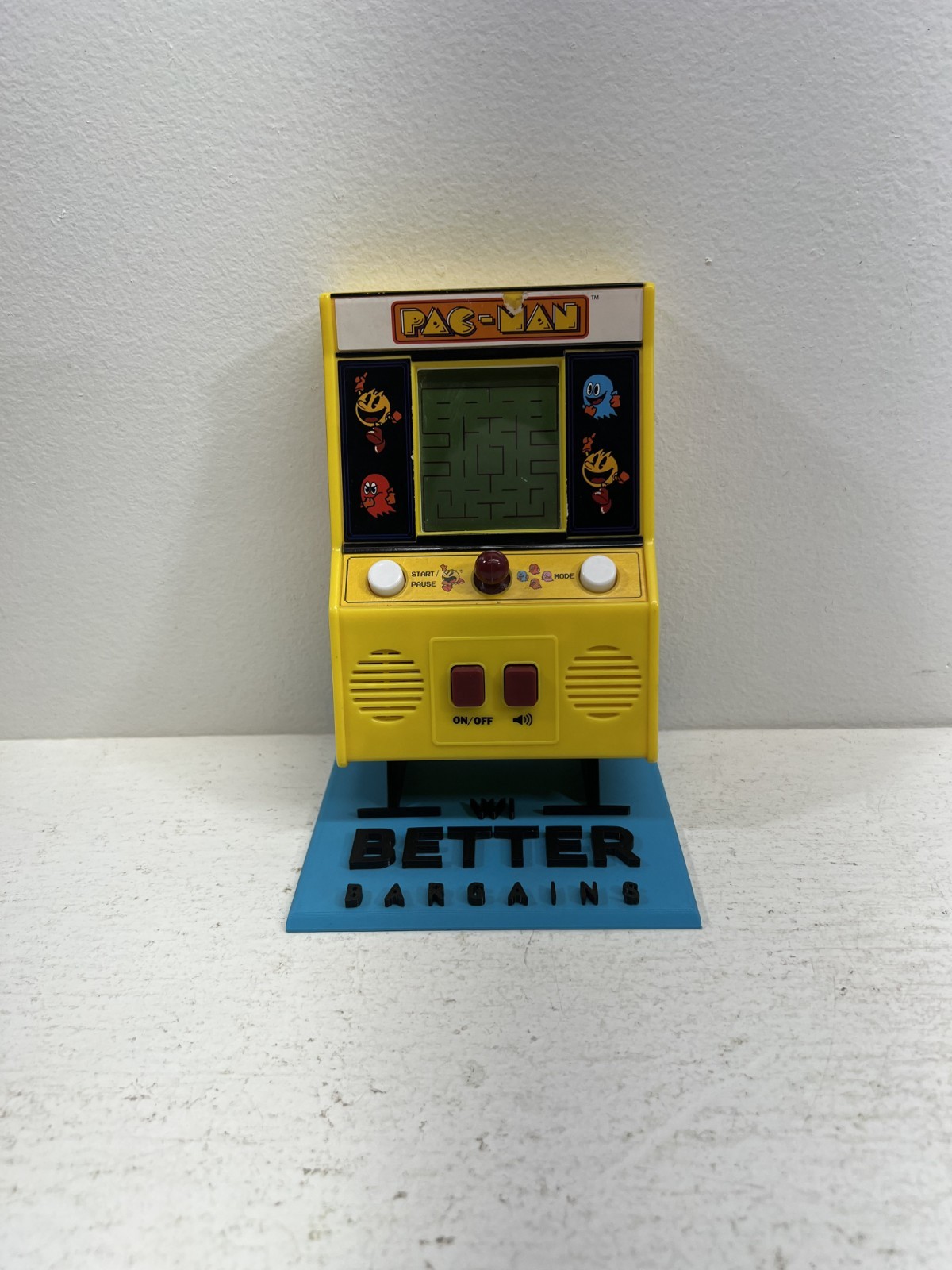 Mini Pac-Man Handheld Arcade Game Machine Bandai Namco 09521 Tested Working