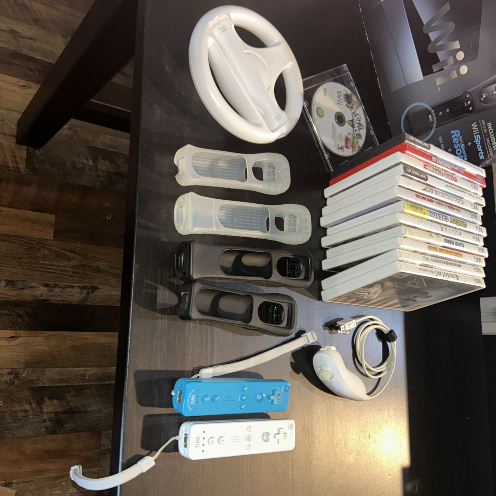 Used Legacy Nintendo Wii Black Console Bundle 2 Remotes Nunchuks Tested Working