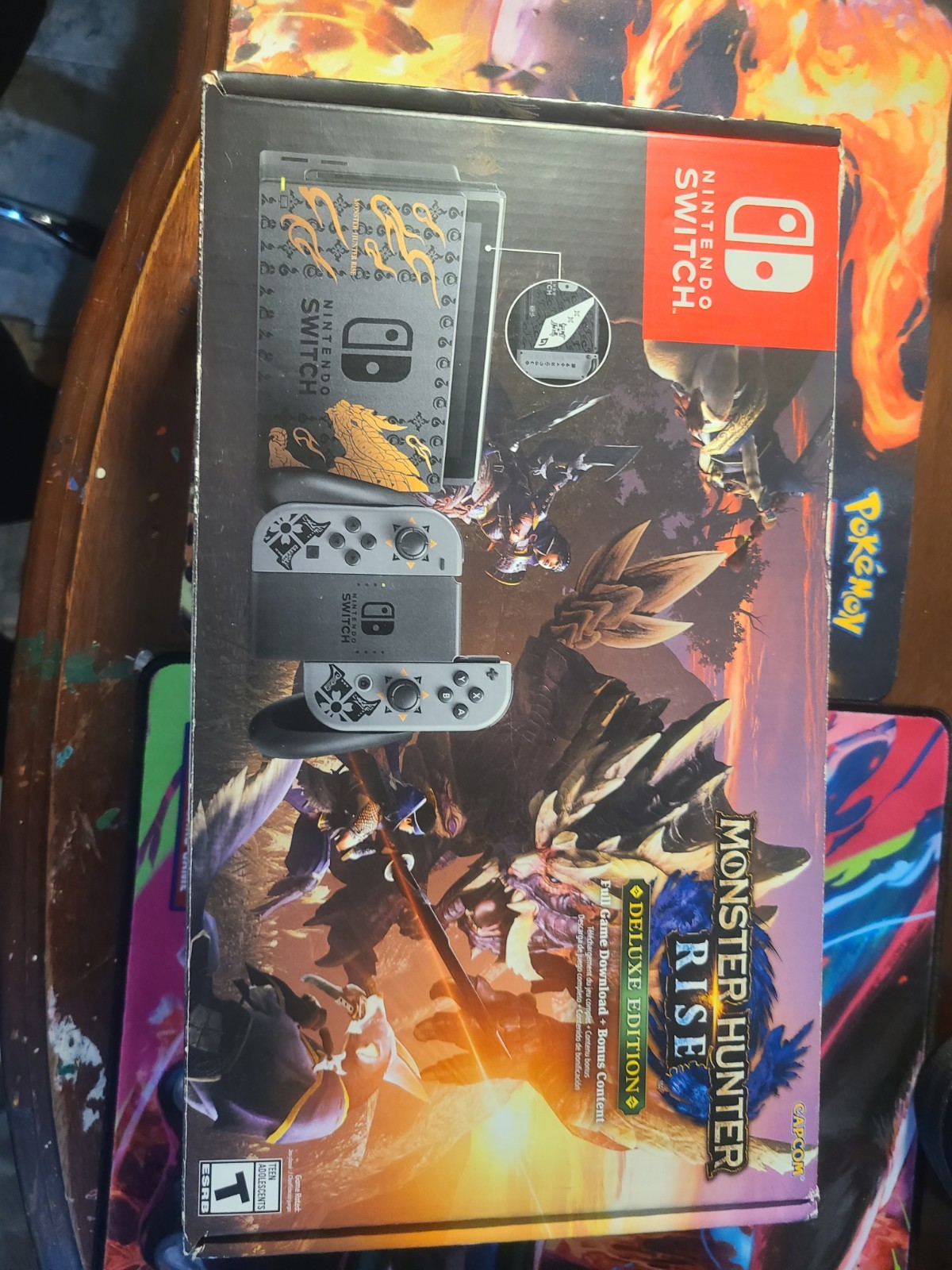 Nintendo Switch Monster Hunter Rise Deluxe Edition Console