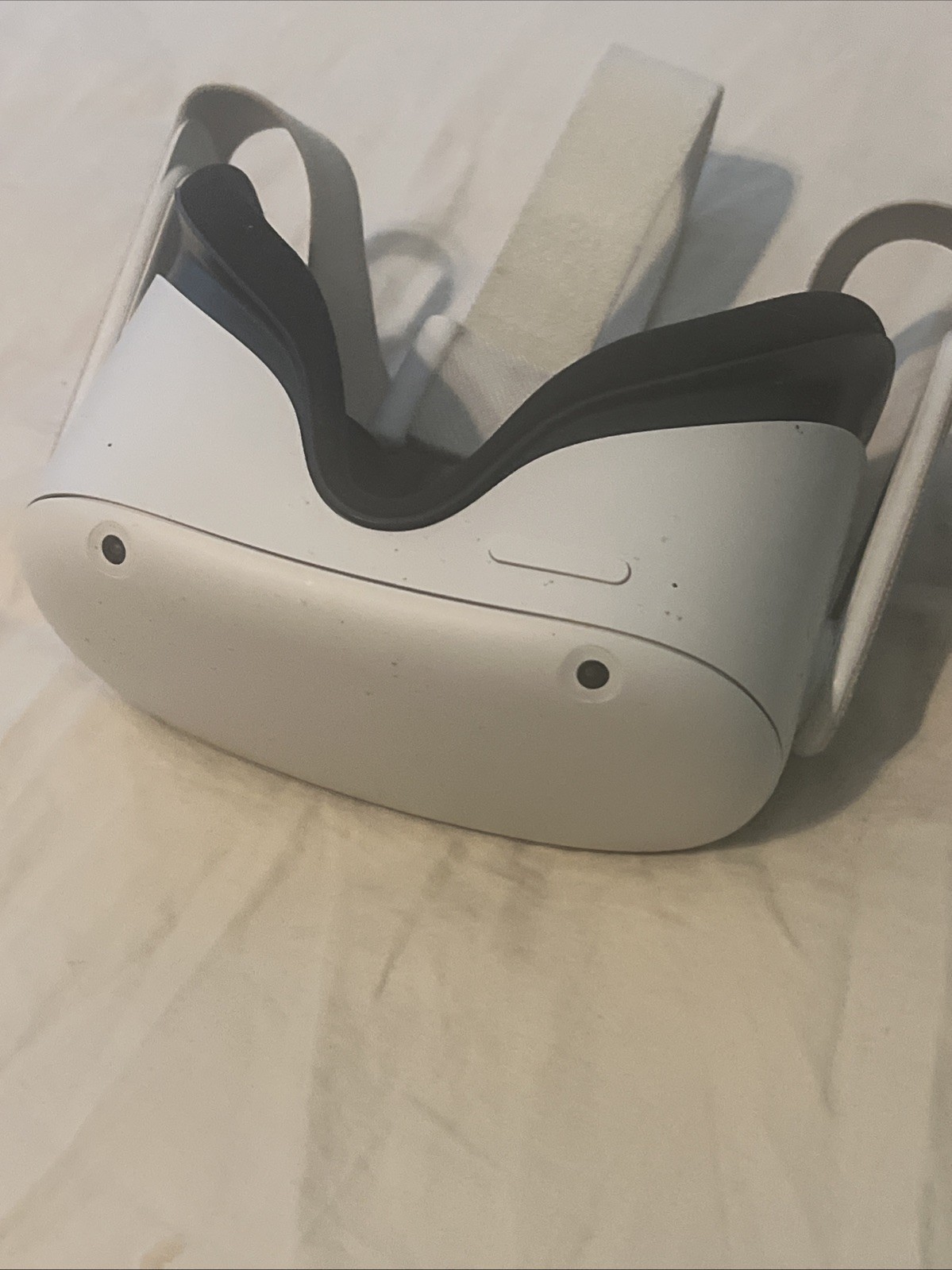 Oculus Meta Quest 2 Virtual Reality Headset 128GB White with Controllers