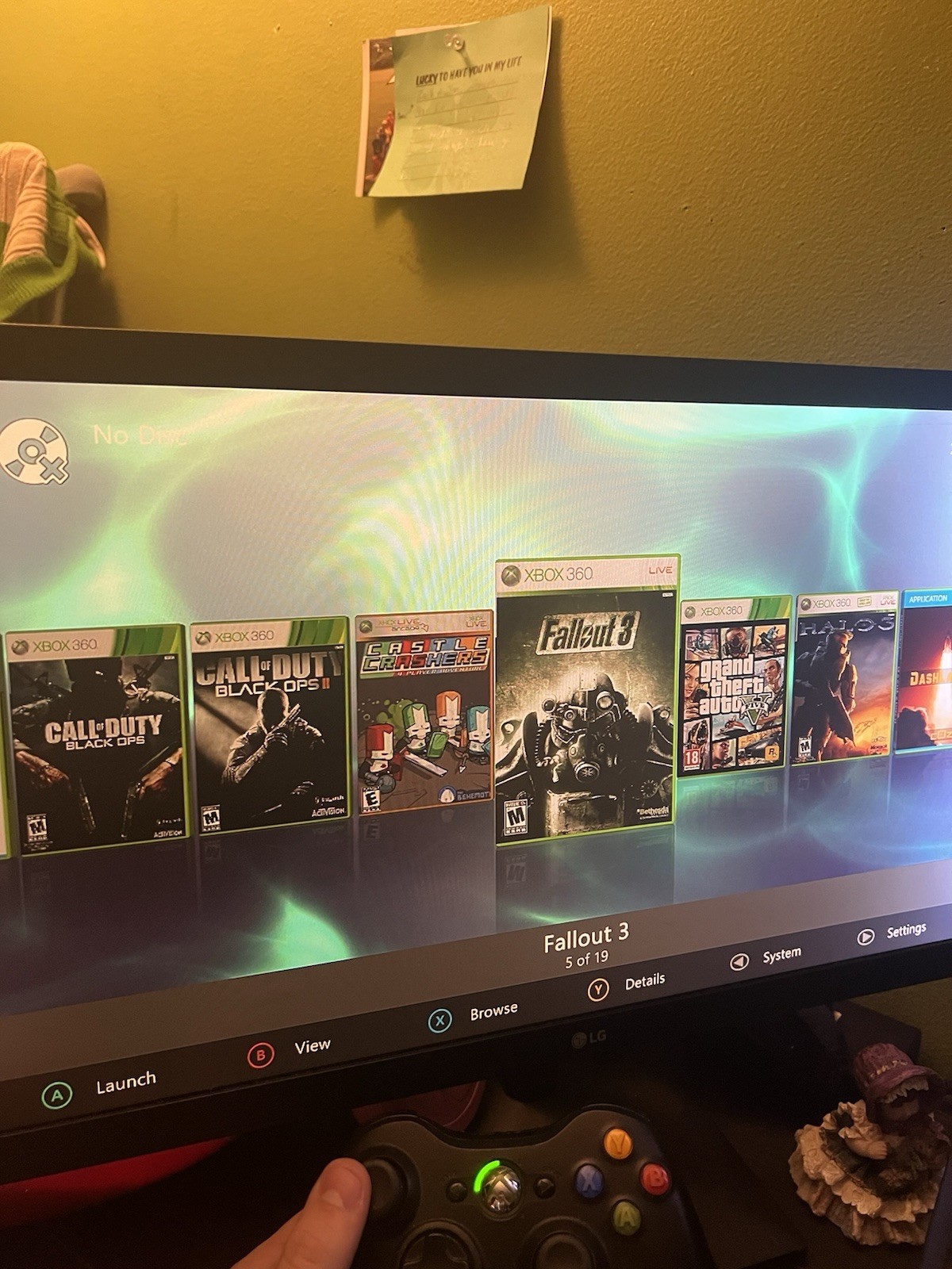 Microsoft Xbox 360 White Console Wi-Fi Ethernet Multiplayer Capability
