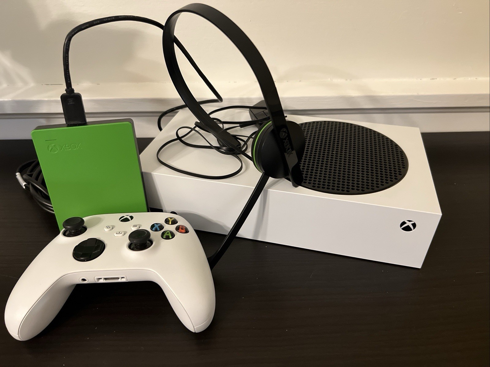 Xbox Series S 512GB With 2TB External Seagate Hard Drive and Controller, Headset